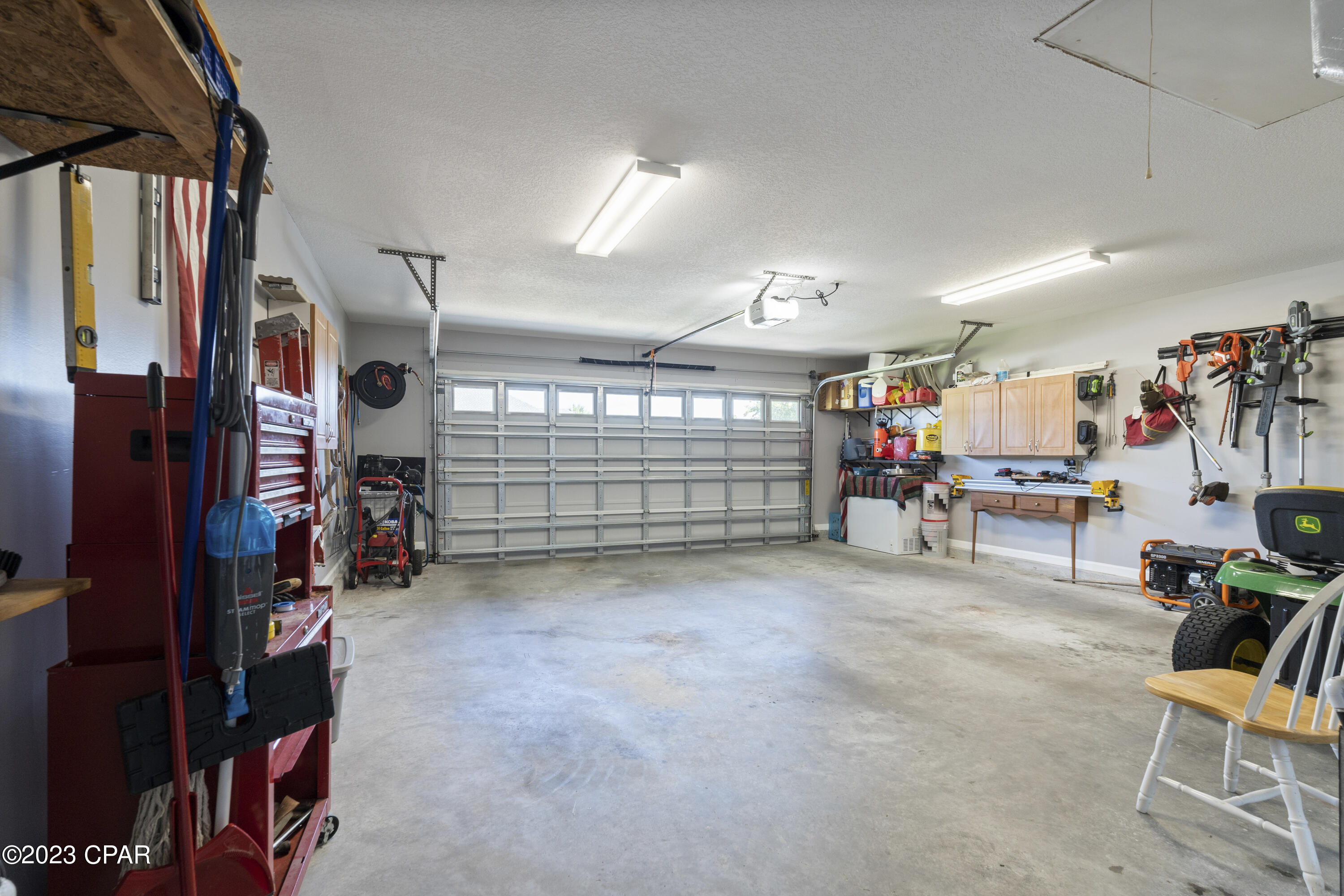 3527 Rosewood Circle