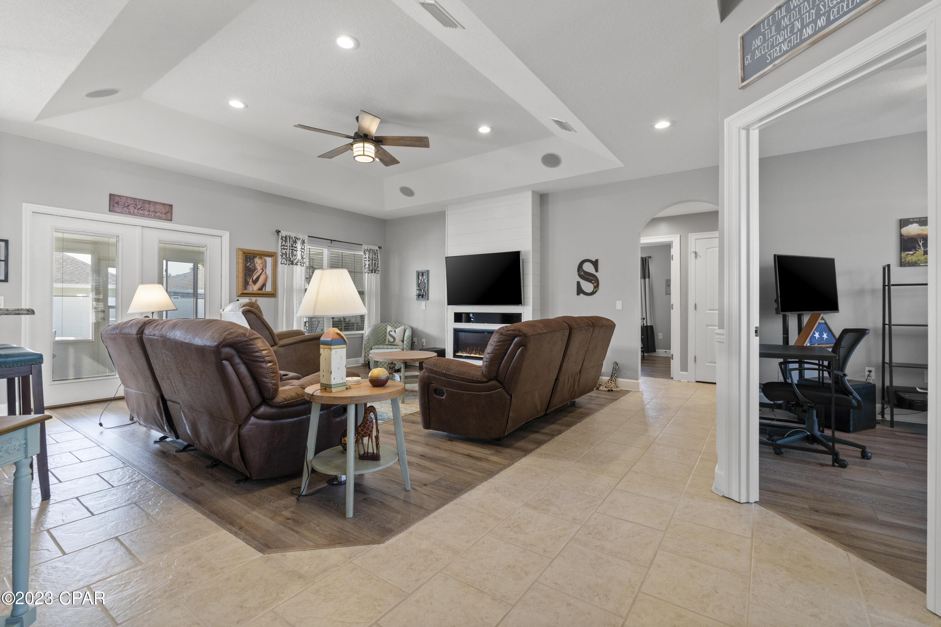 3527 Rosewood Circle