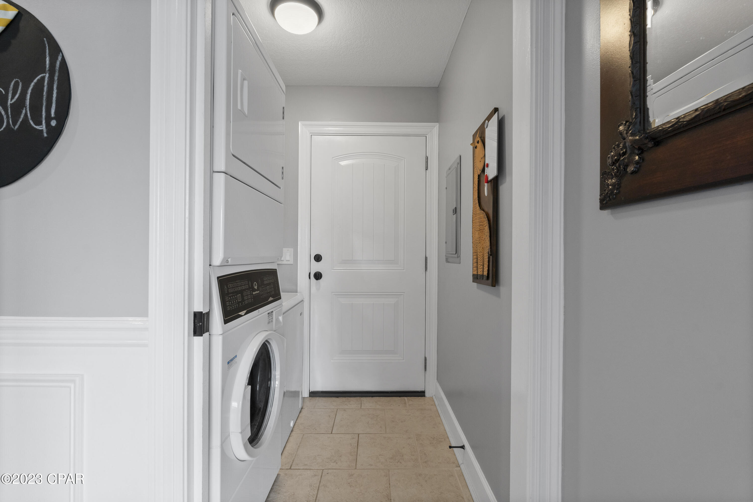 3527 Rosewood Circle