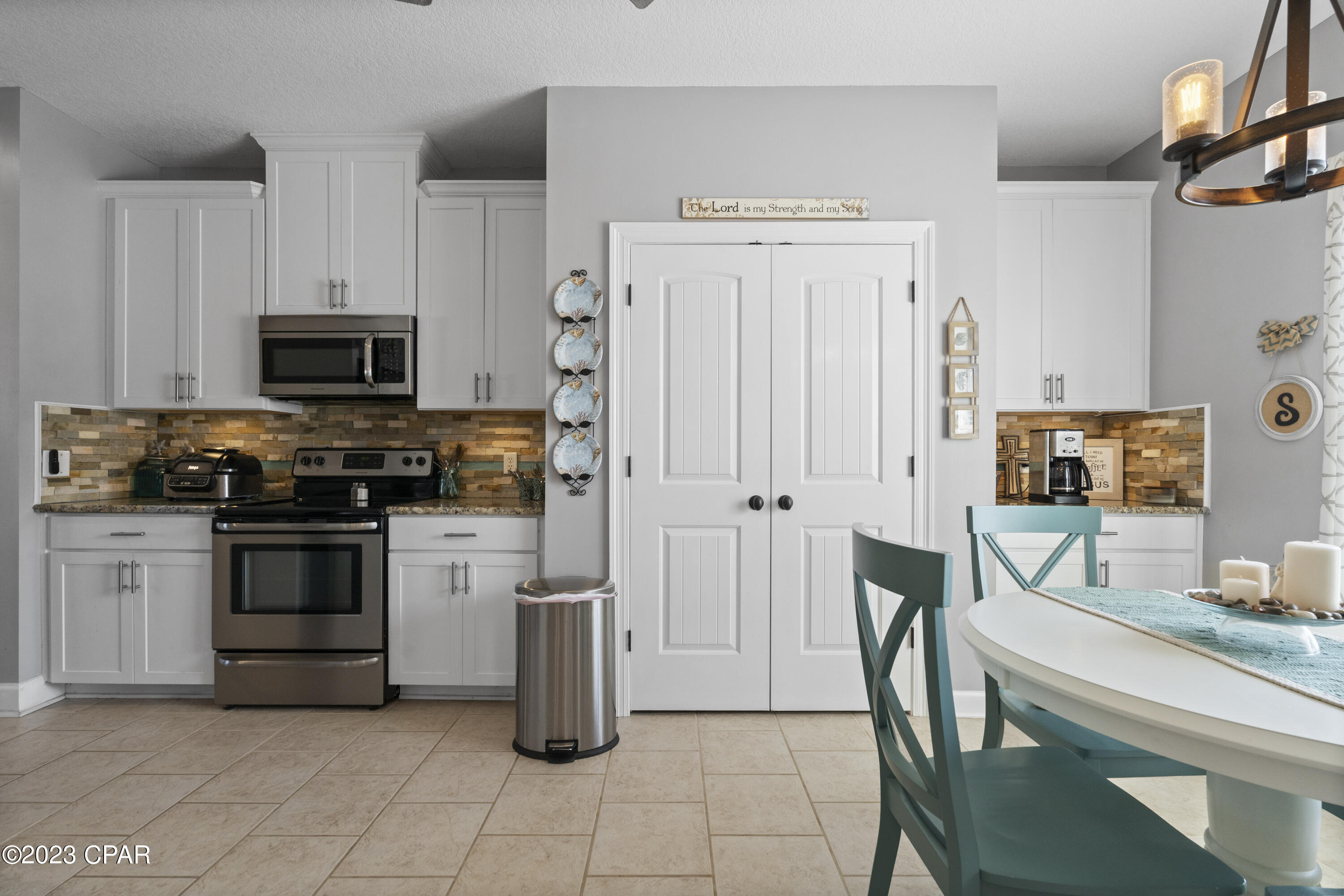 3527 Rosewood Circle