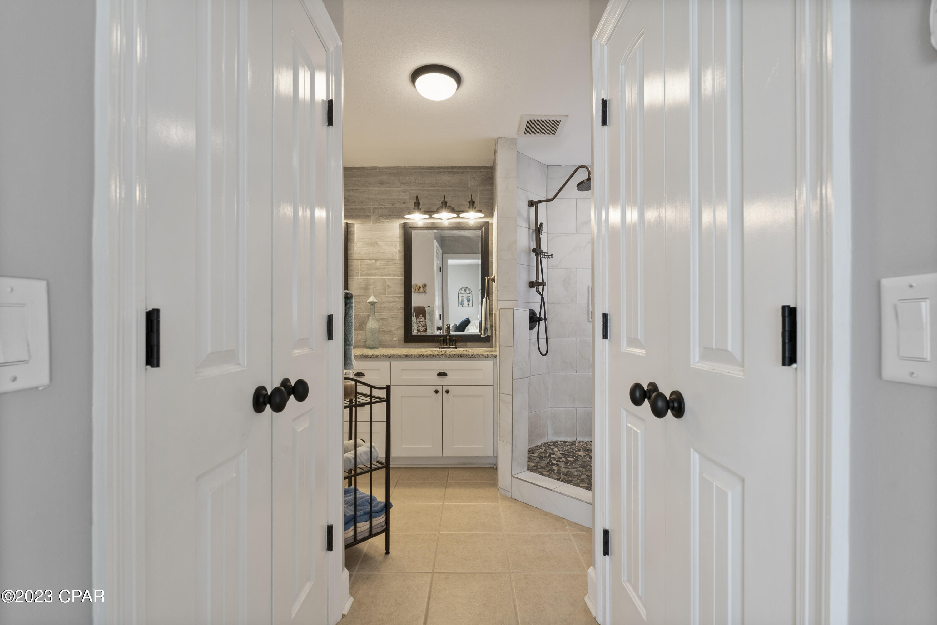 3527 Rosewood Circle