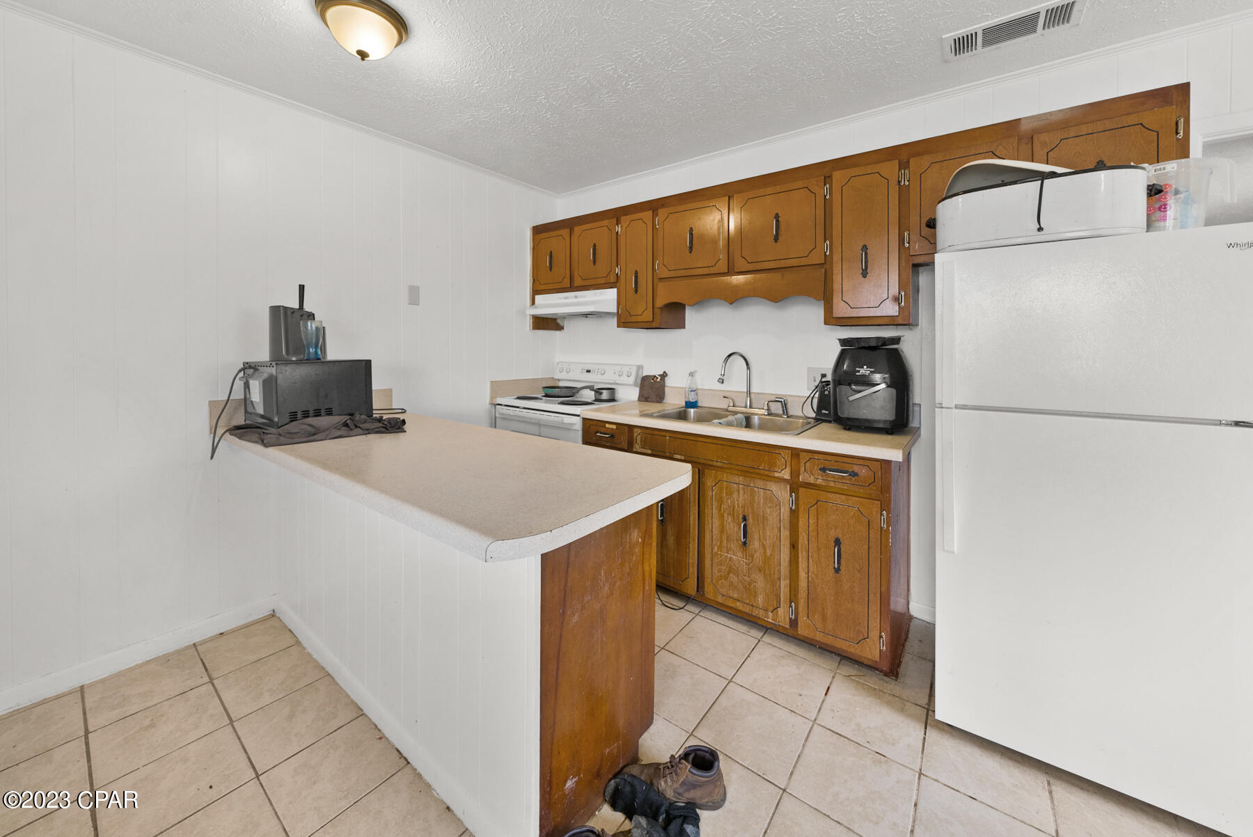 6521 Chipewa Street A, B, C