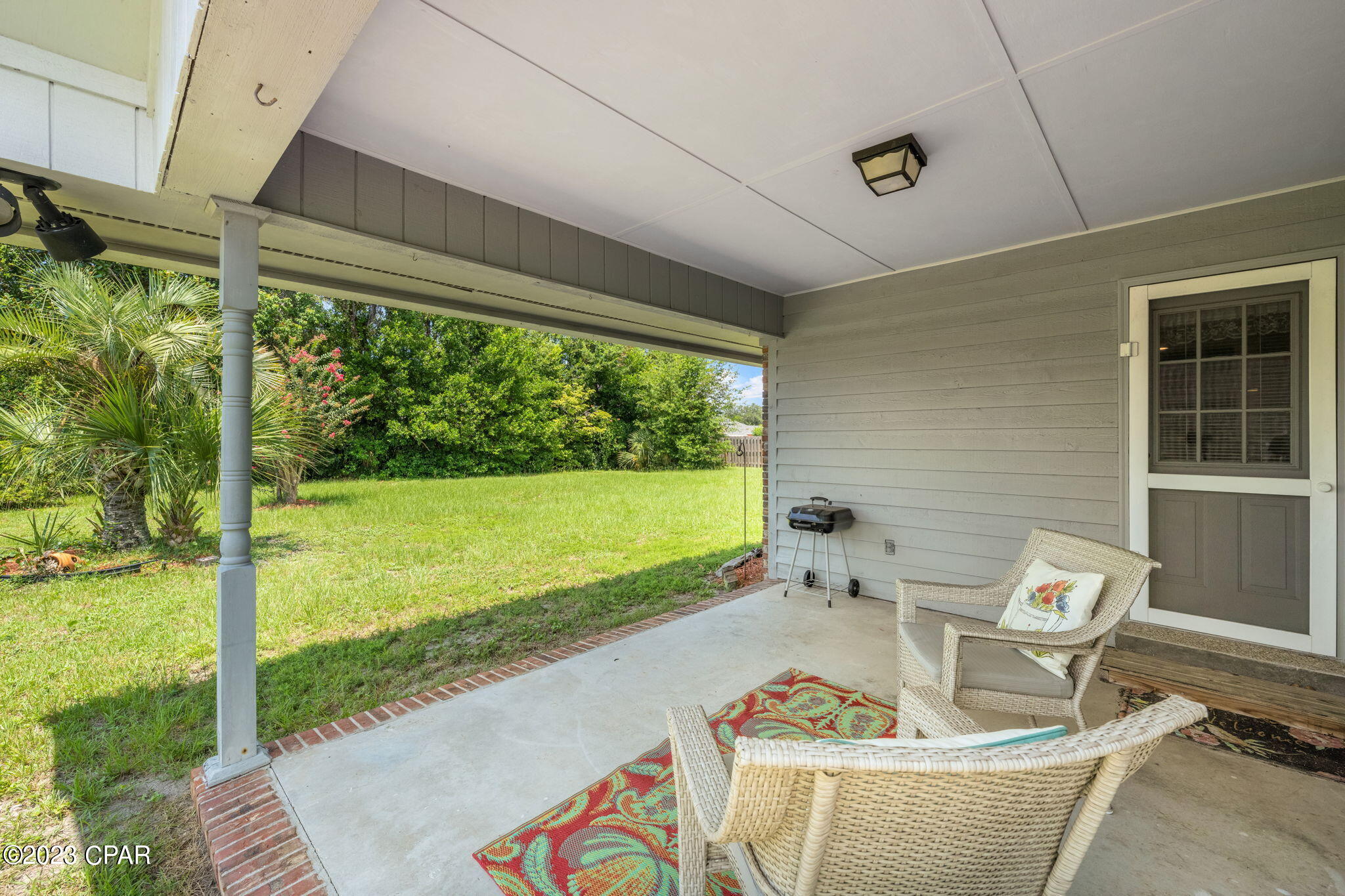 153 Candlewick Circle