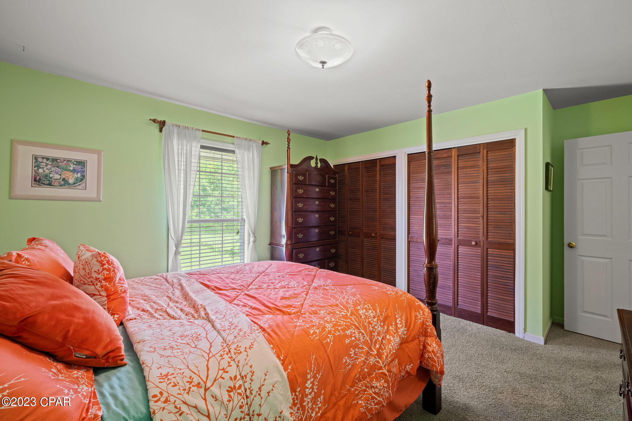 153 Candlewick Circle