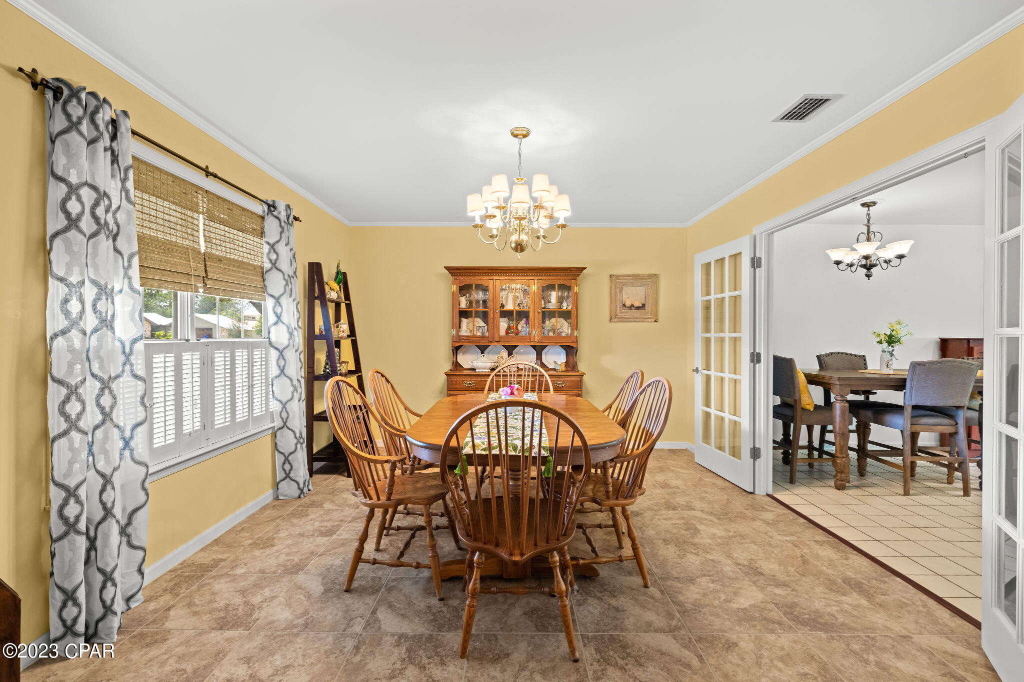 153 Candlewick Circle