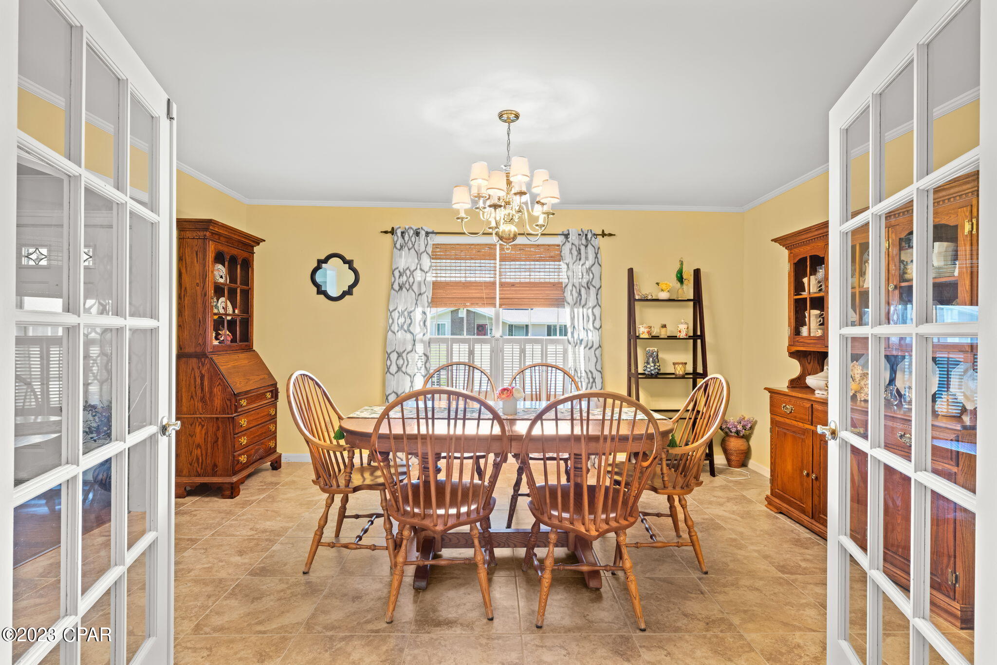 153 Candlewick Circle