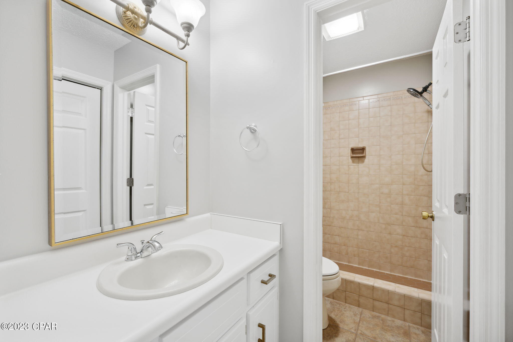 2701 Country Club Drive