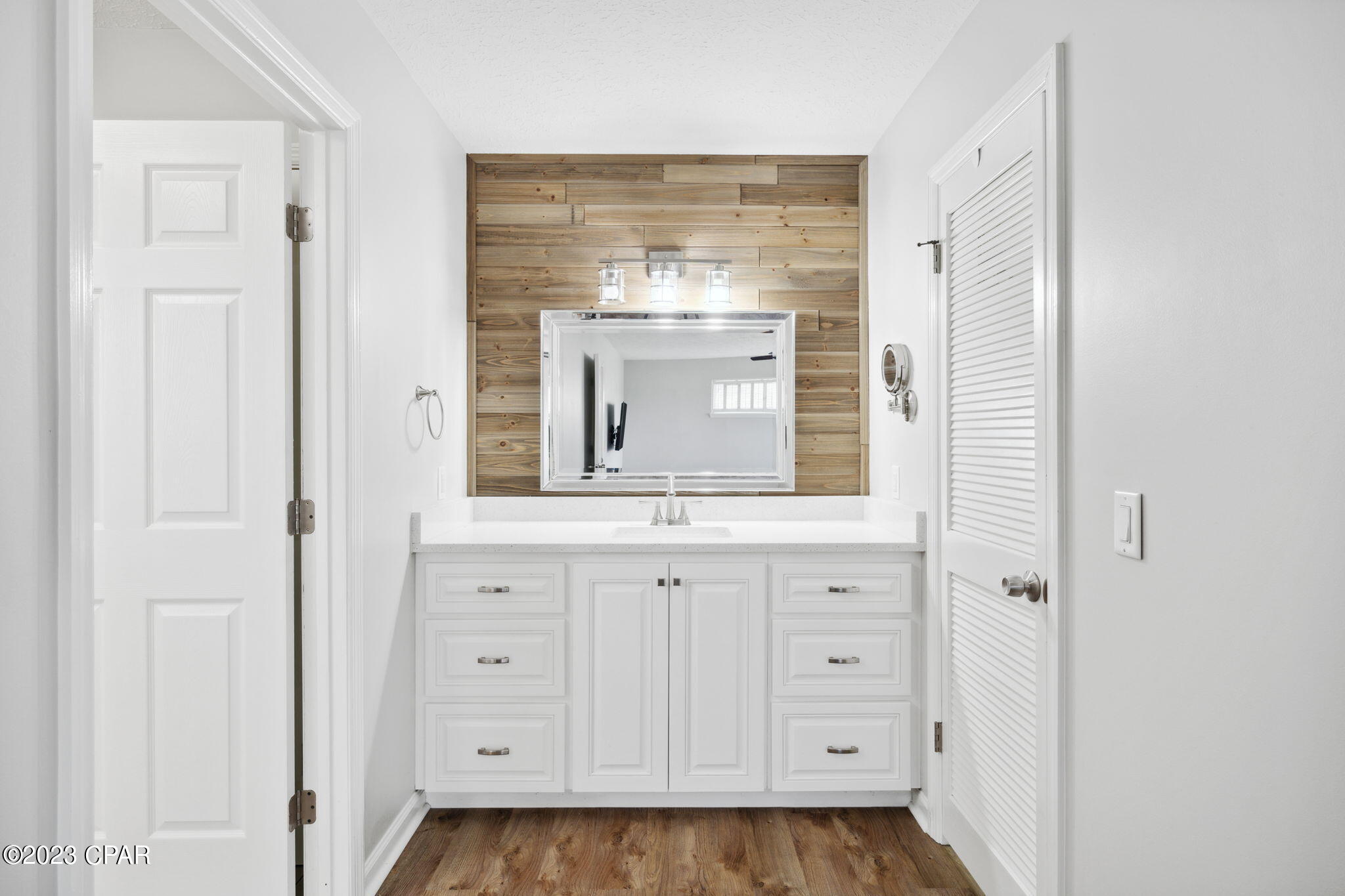 2701 Country Club Drive