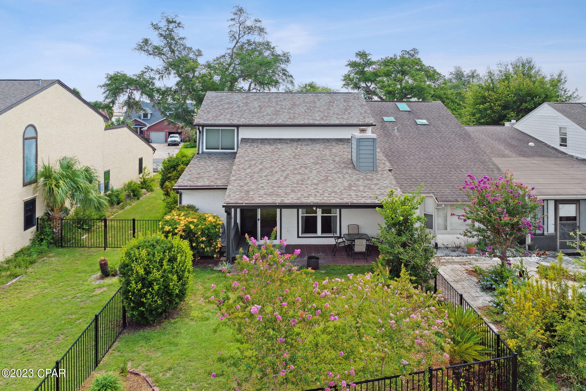 2701 Country Club Drive