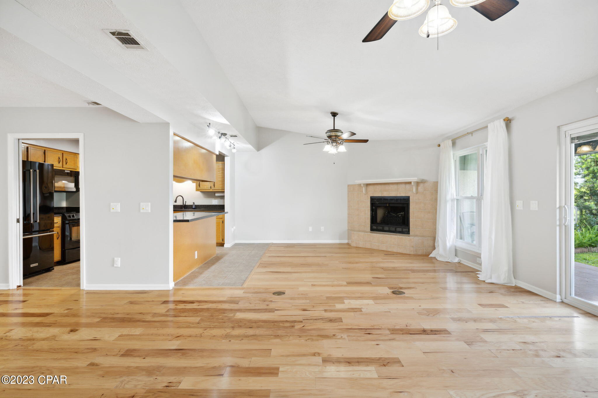 2701 Country Club Drive