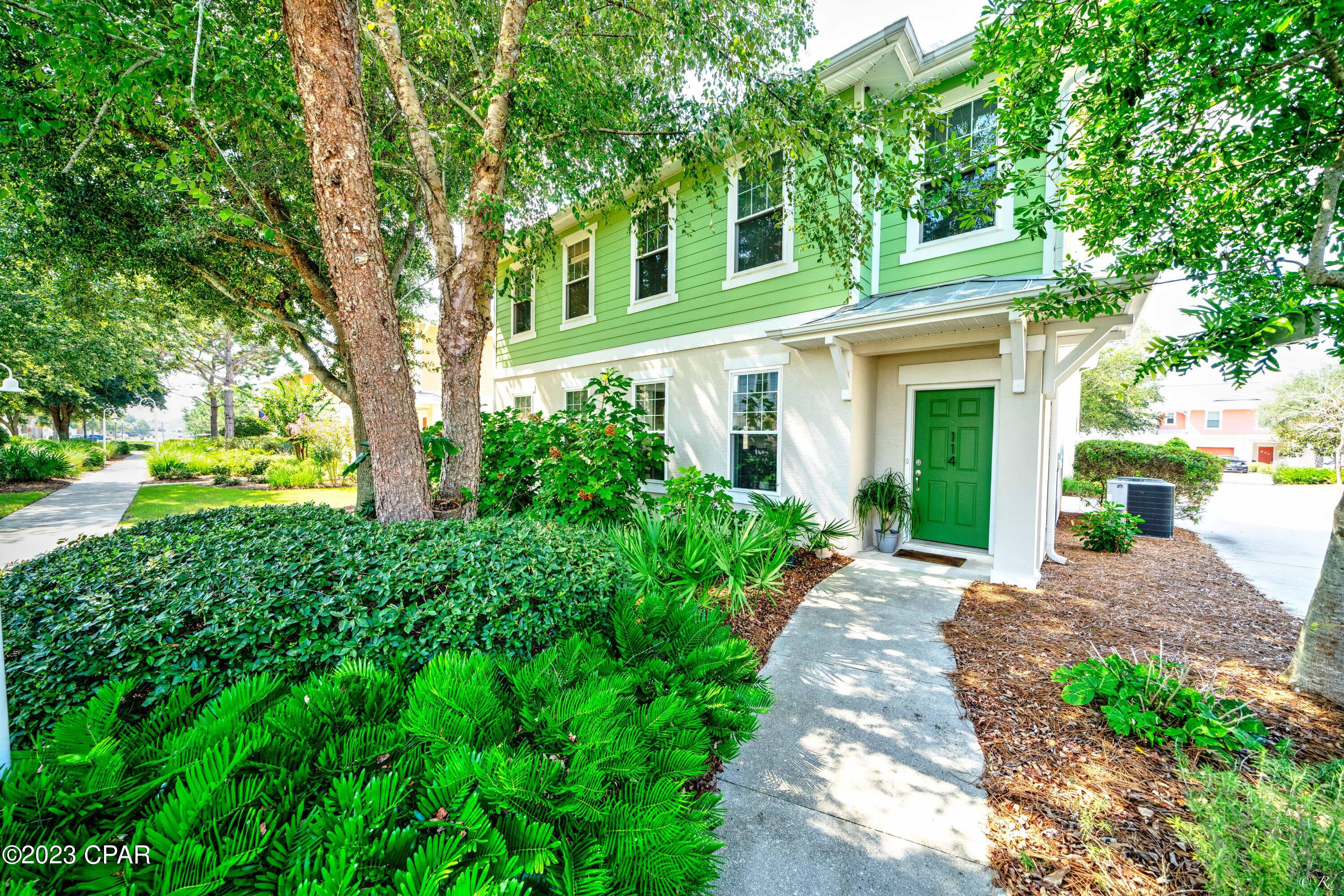 114 Sand Oak Boulevard