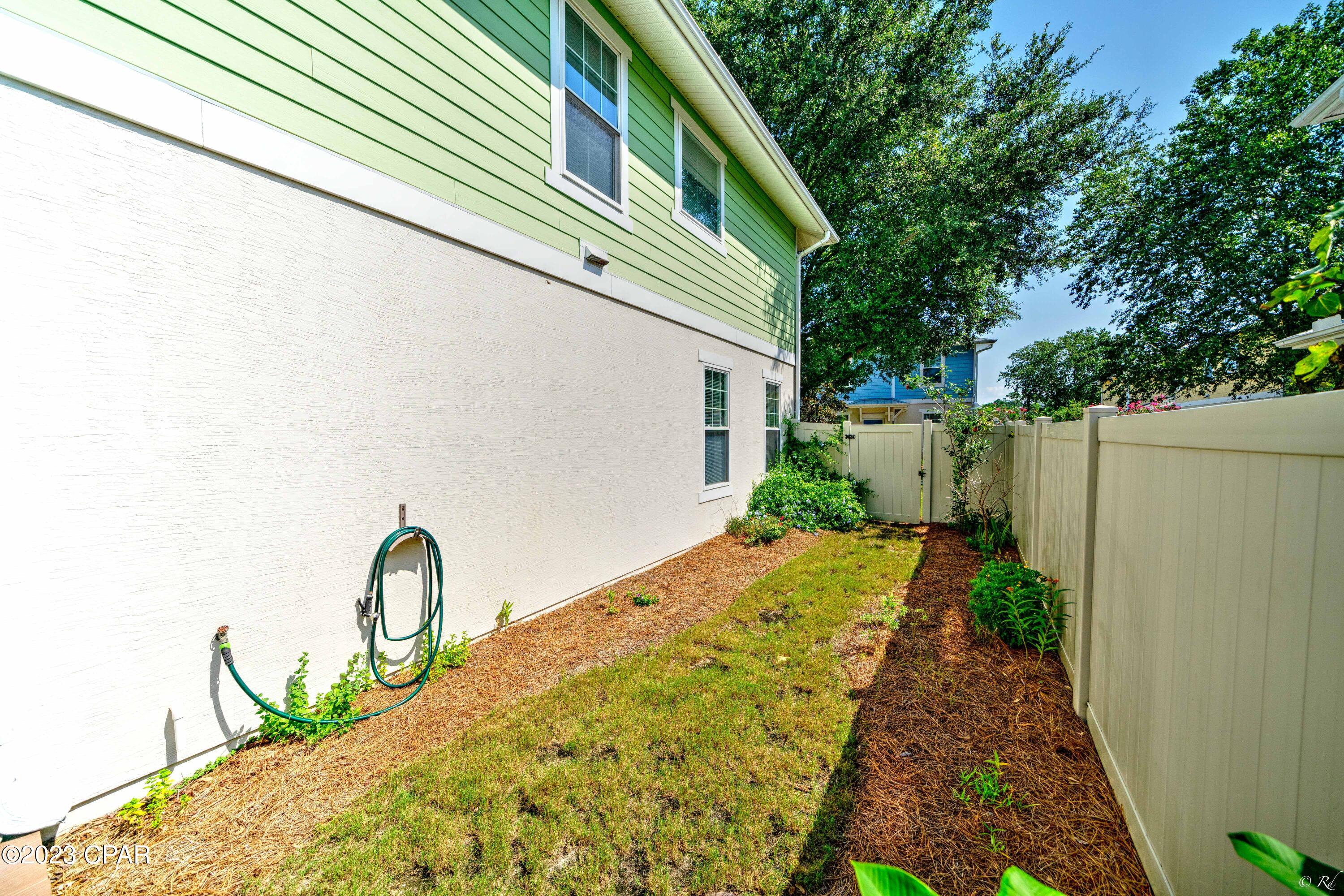 114 Sand Oak Boulevard