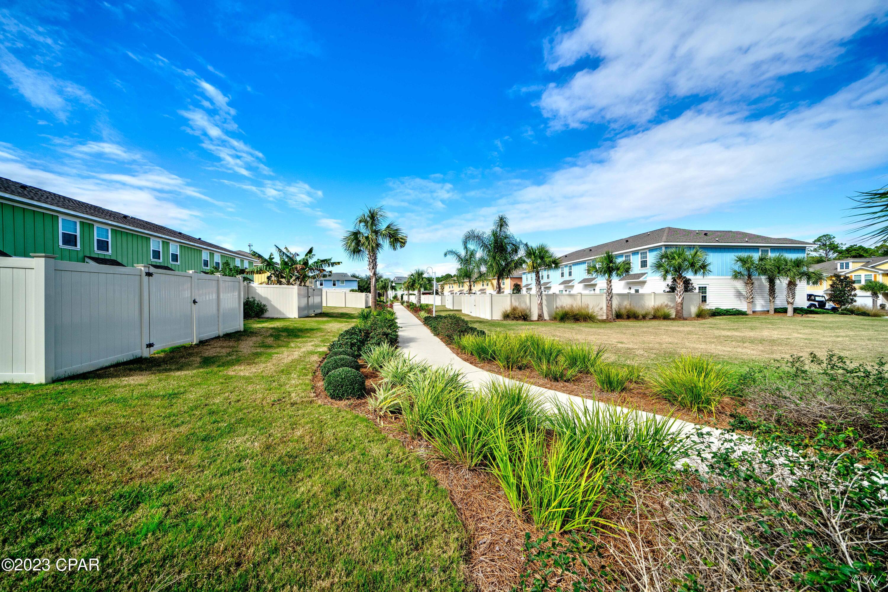 114 Sand Oak Boulevard