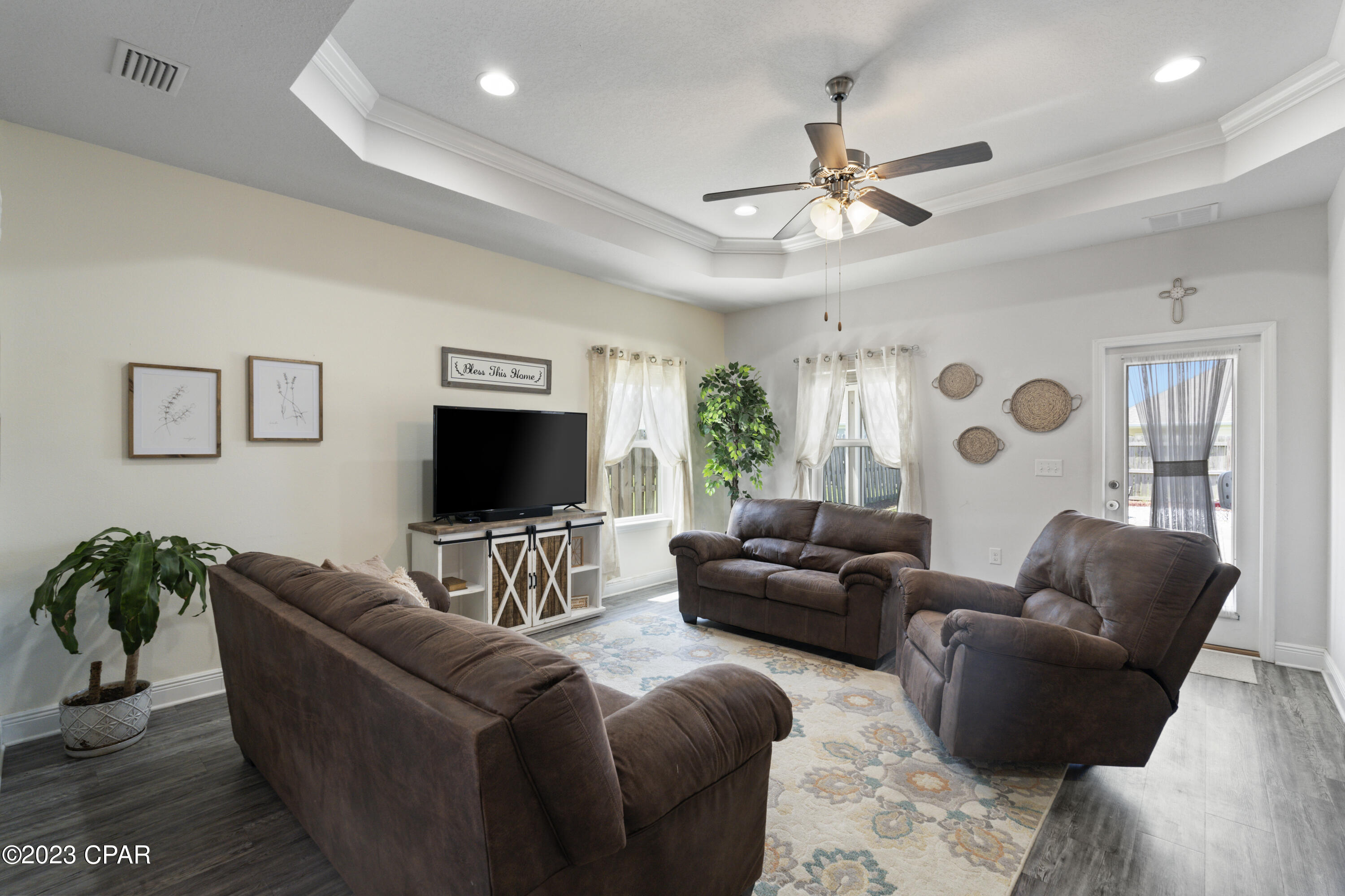 135 N Shoreview Drive