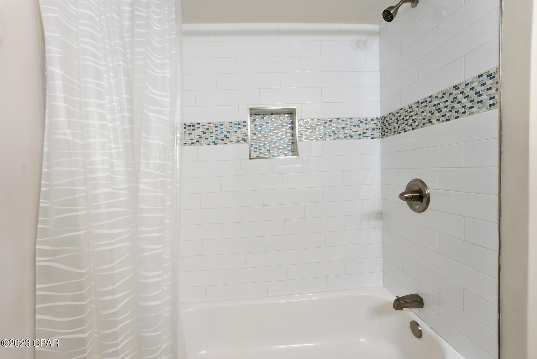 6211 Thomas Drive 409