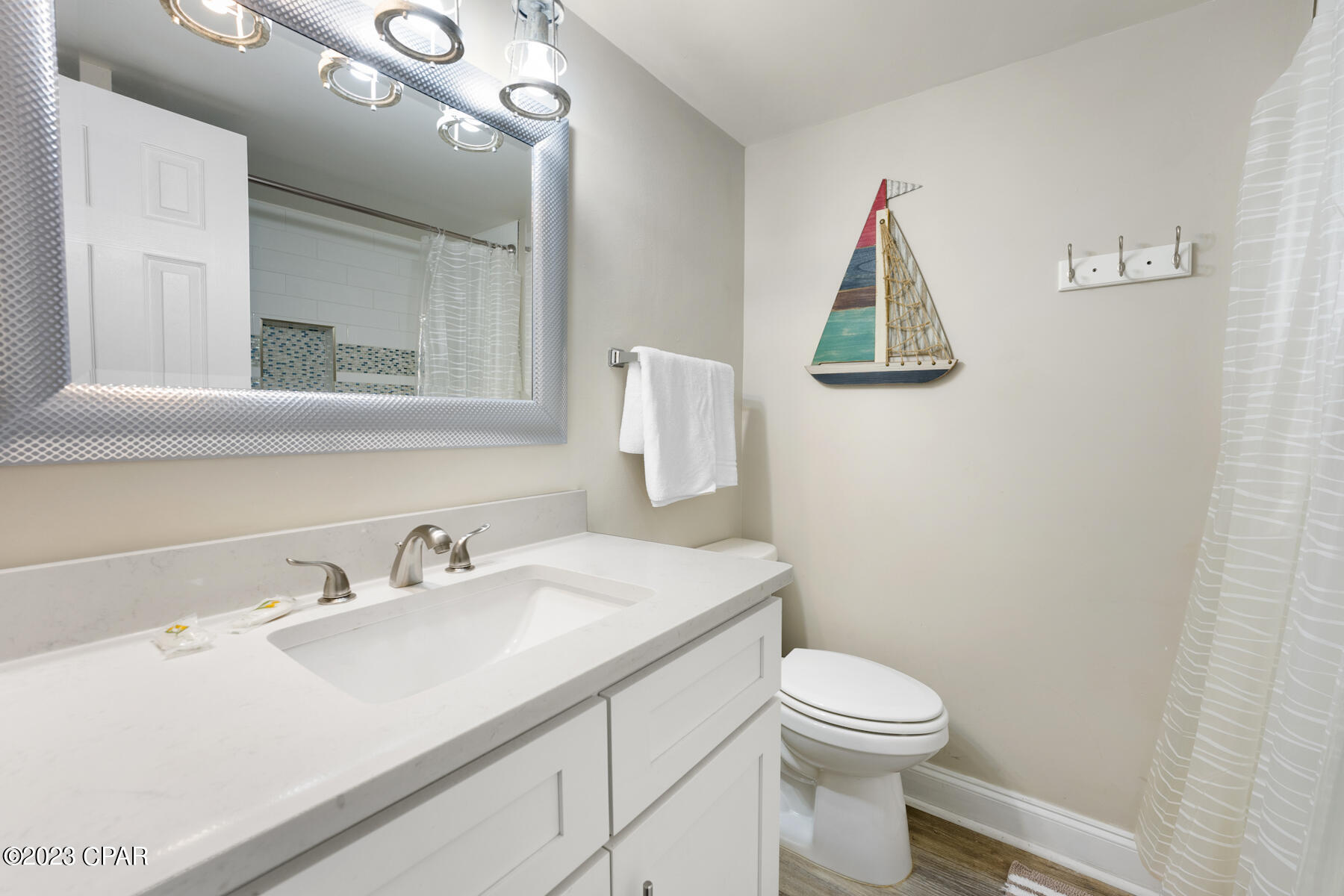 6211 Thomas Drive 409