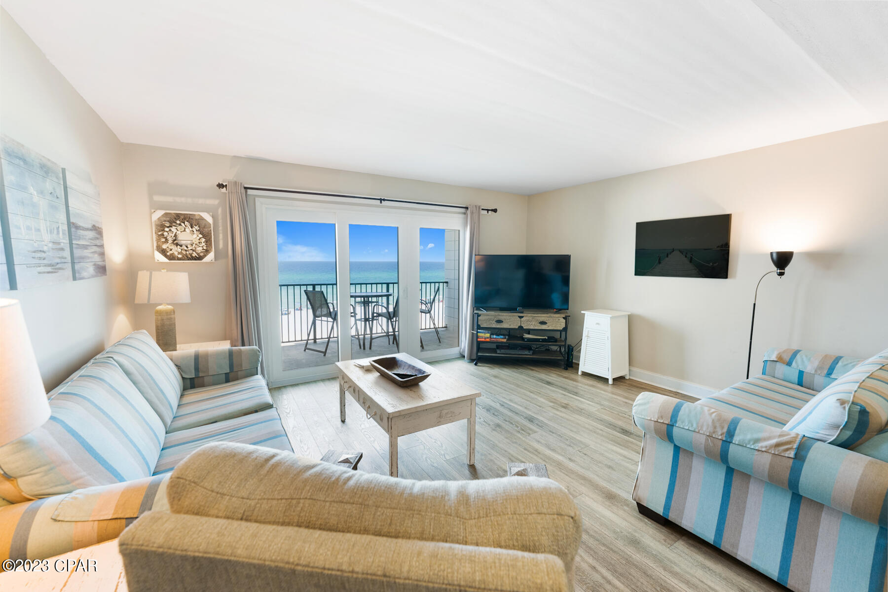 6211 Thomas Drive 409