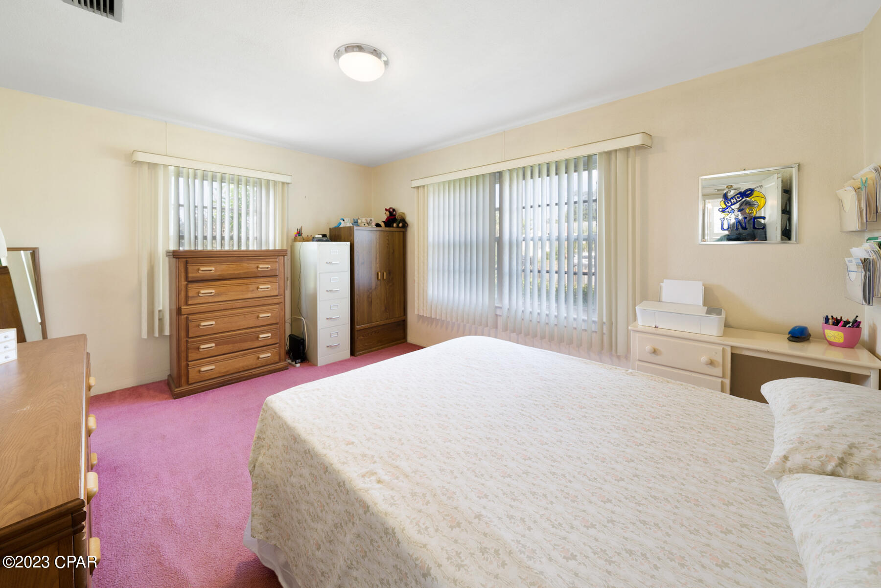 120 N Cove Boulevard