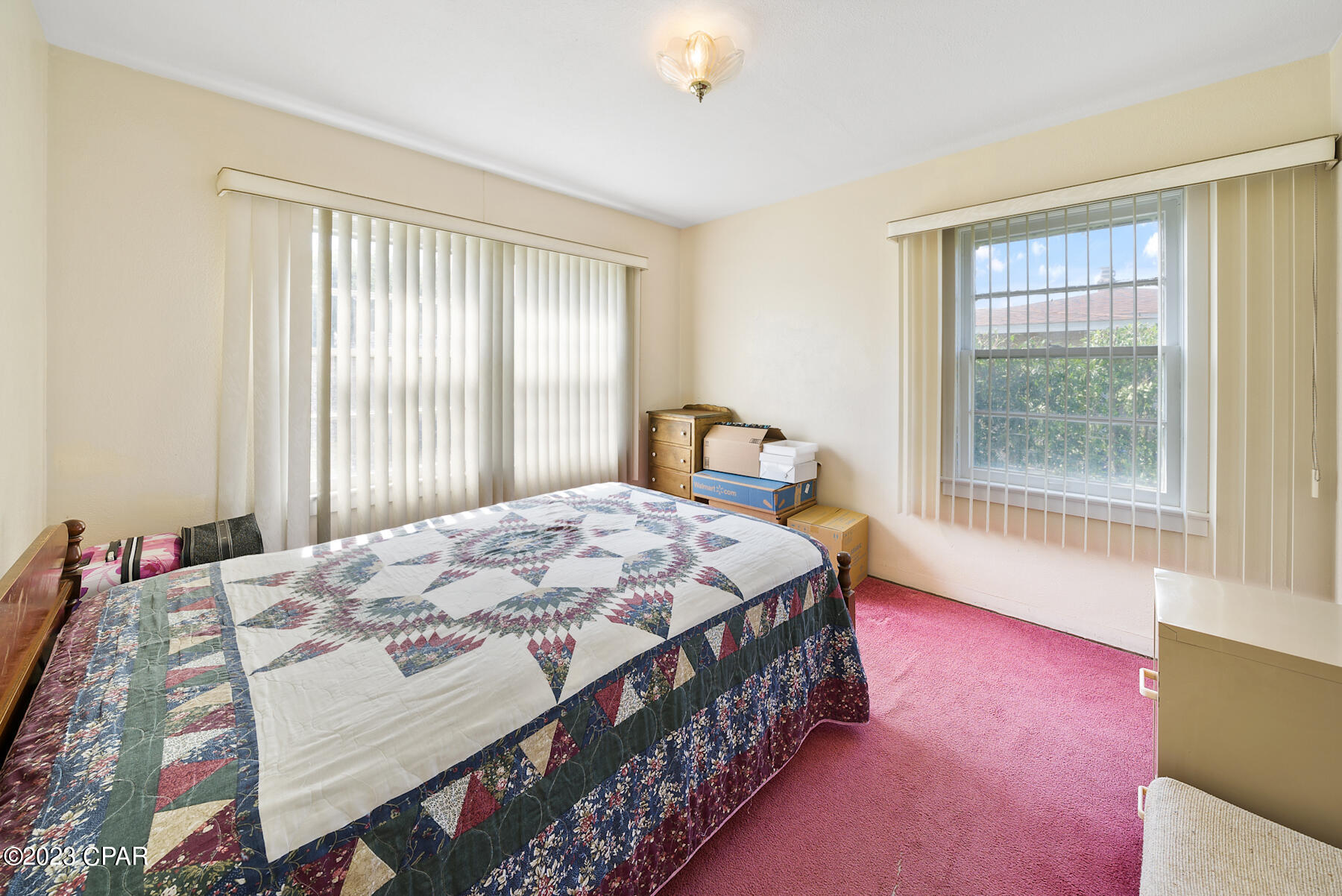 120 N Cove Boulevard