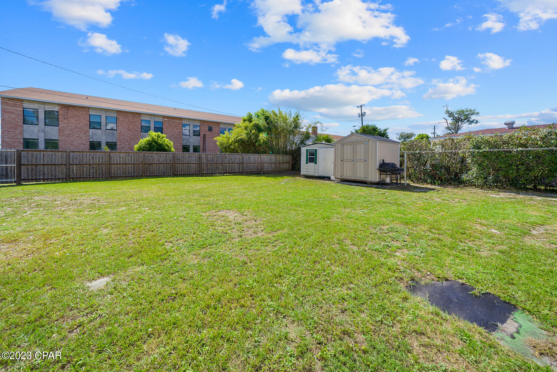 120 N Cove Boulevard