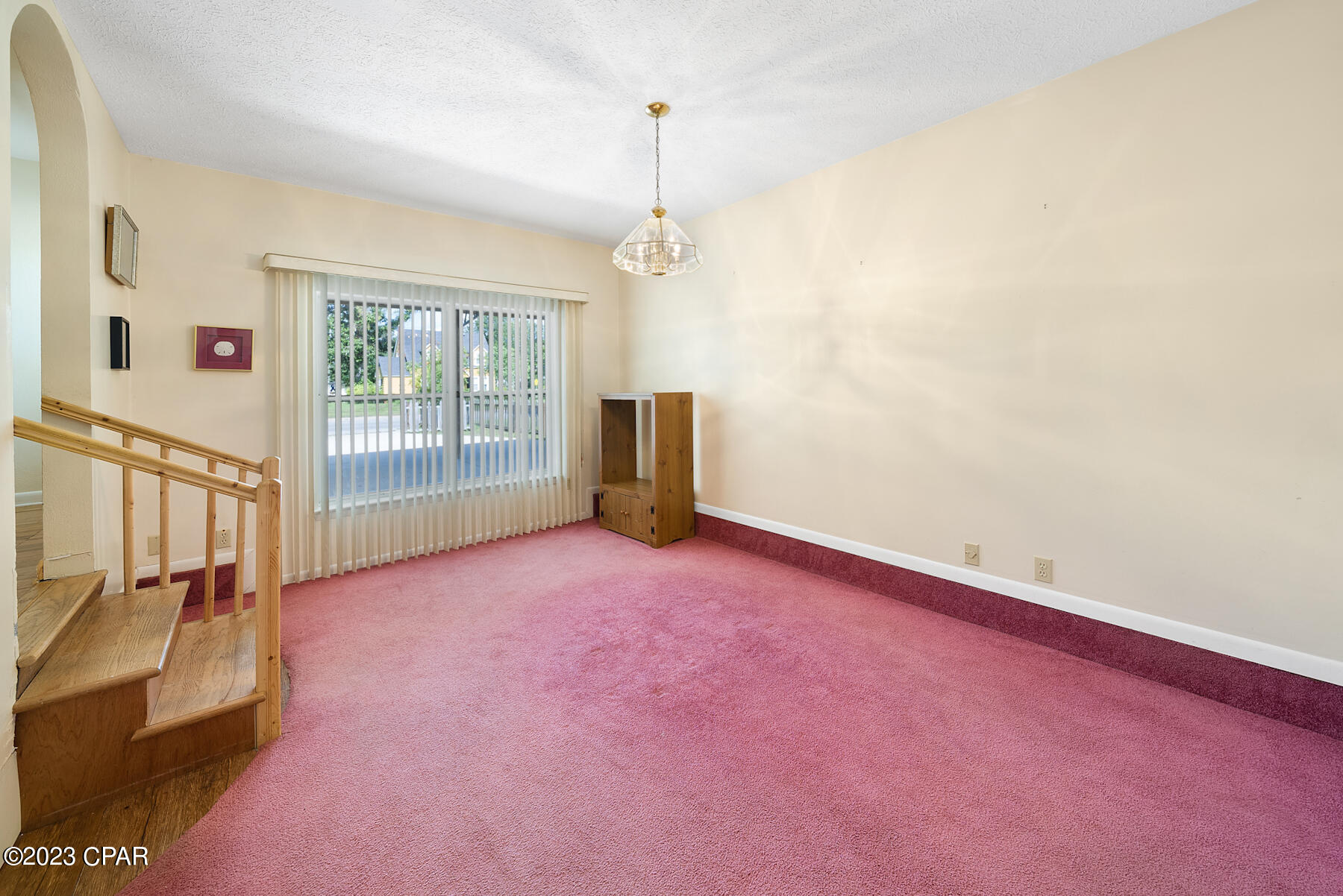 120 N Cove Boulevard