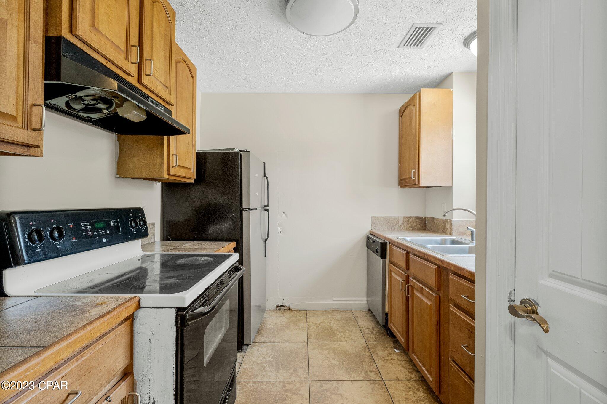 2500 Dorothy Avenue A