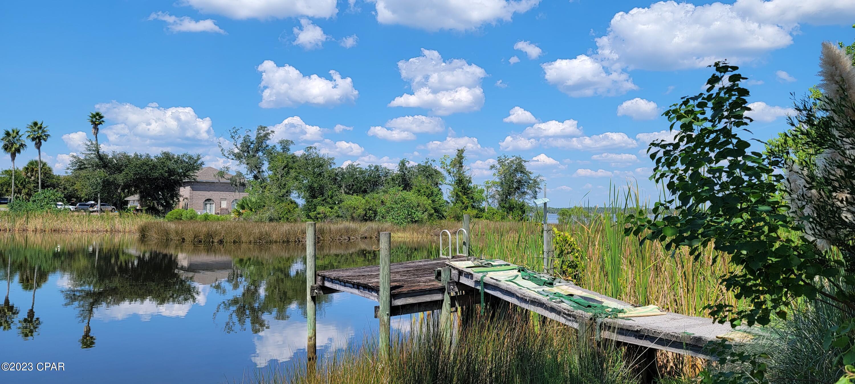 2008 Country Club Drive