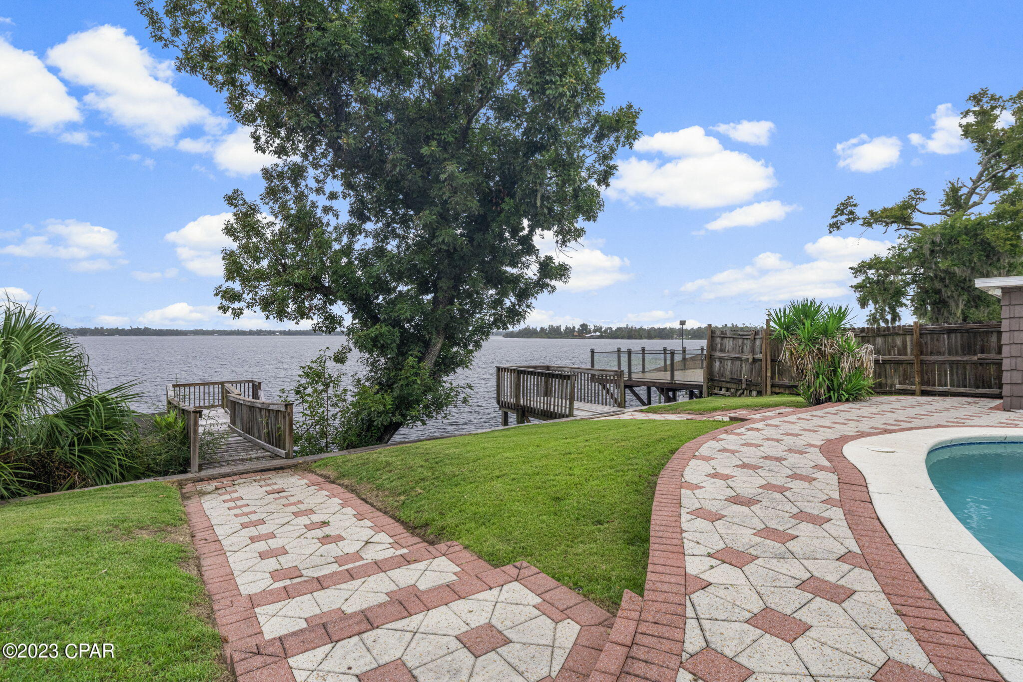 8125 Highpoint Road