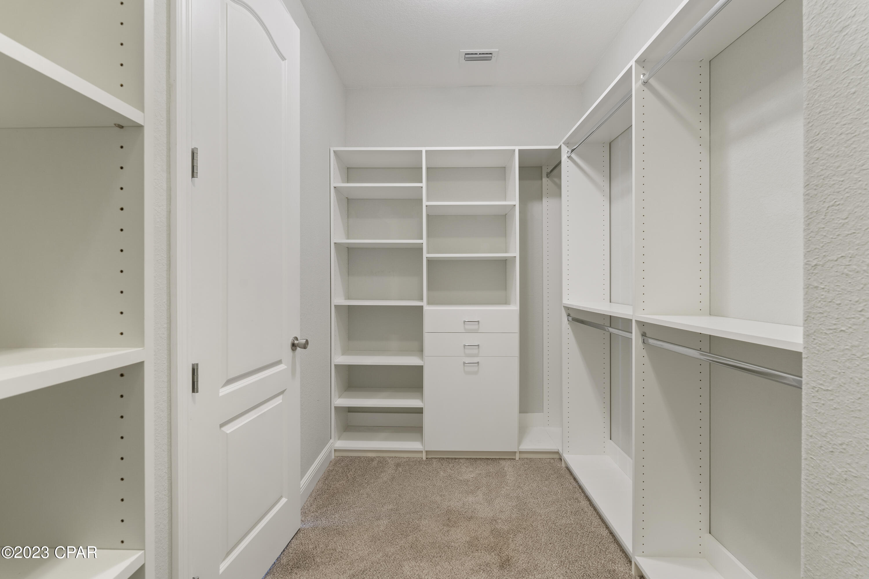 118 Smugglers Cove Court