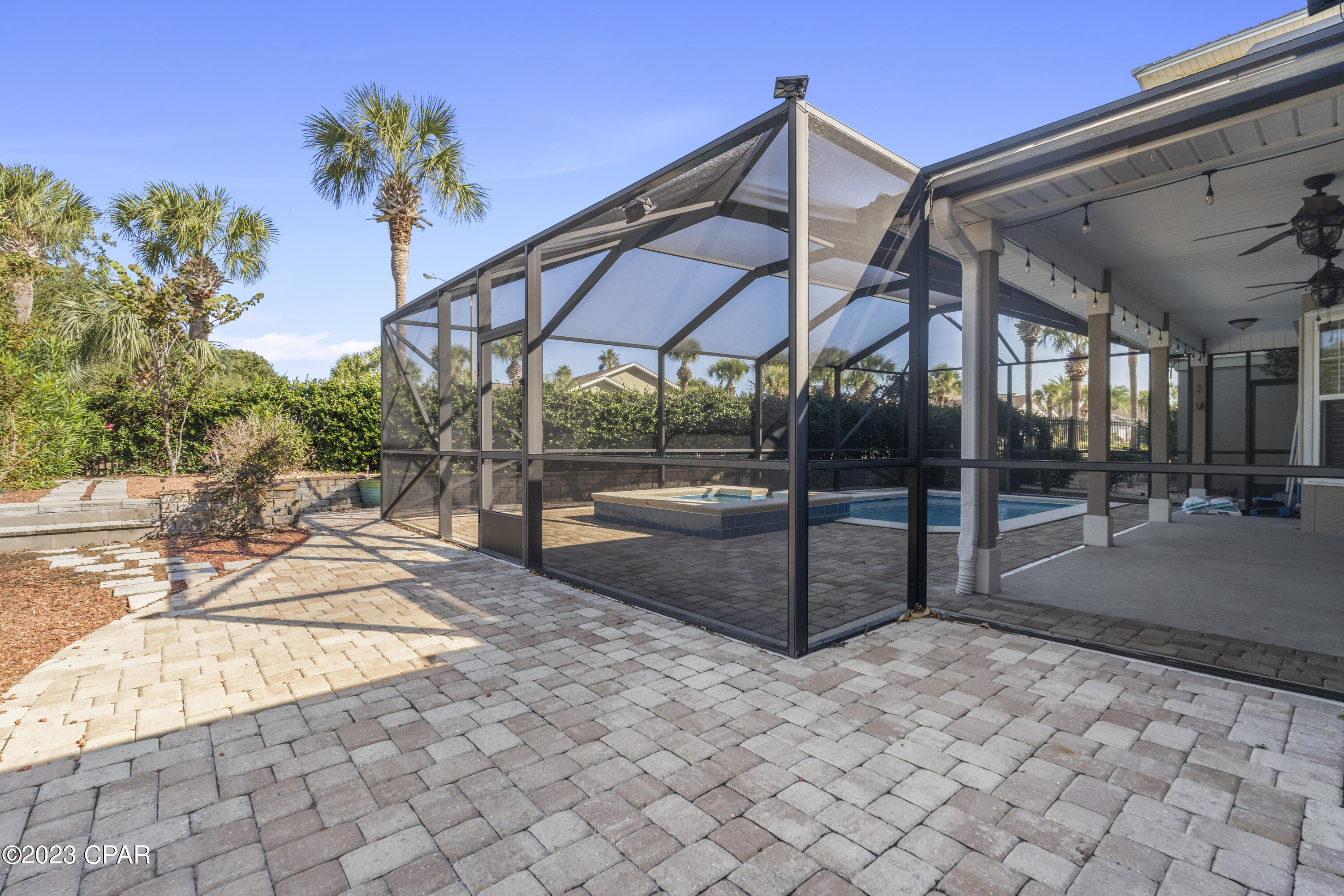 118 Smugglers Cove Court