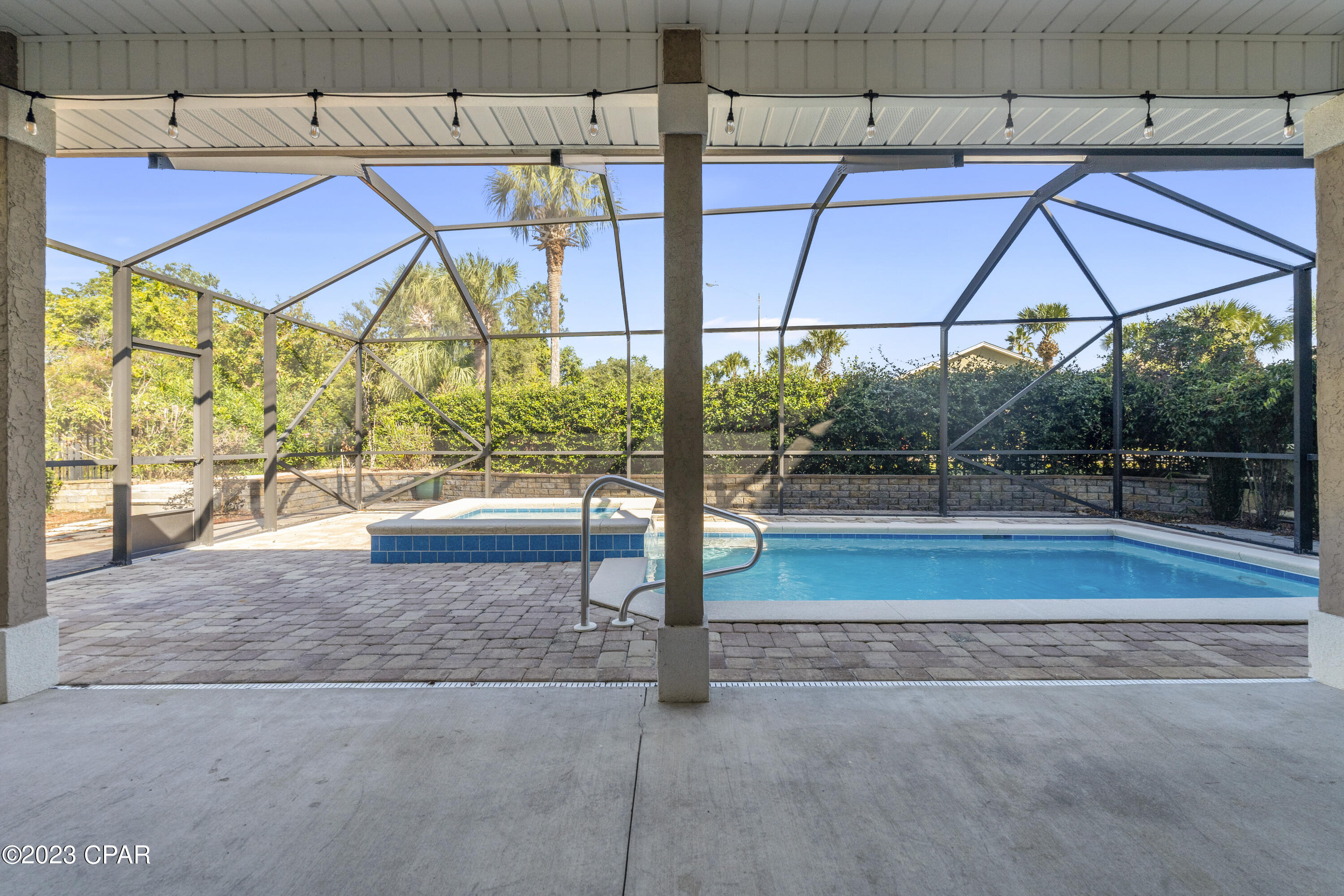 118 Smugglers Cove Court