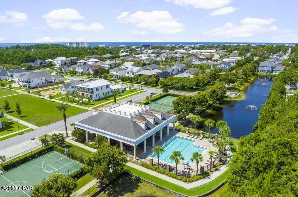 301 Coral Gables Street