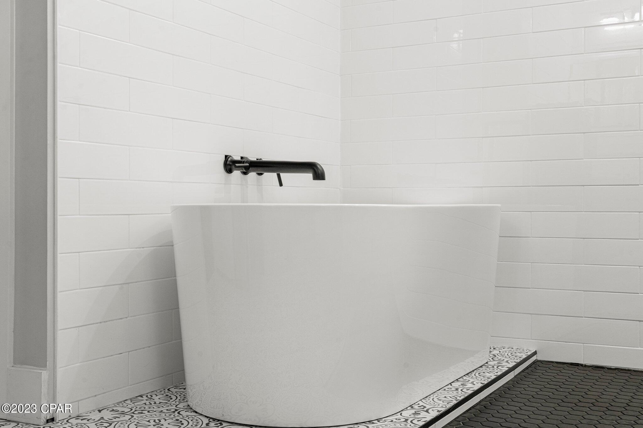 301 Coral Gables Street