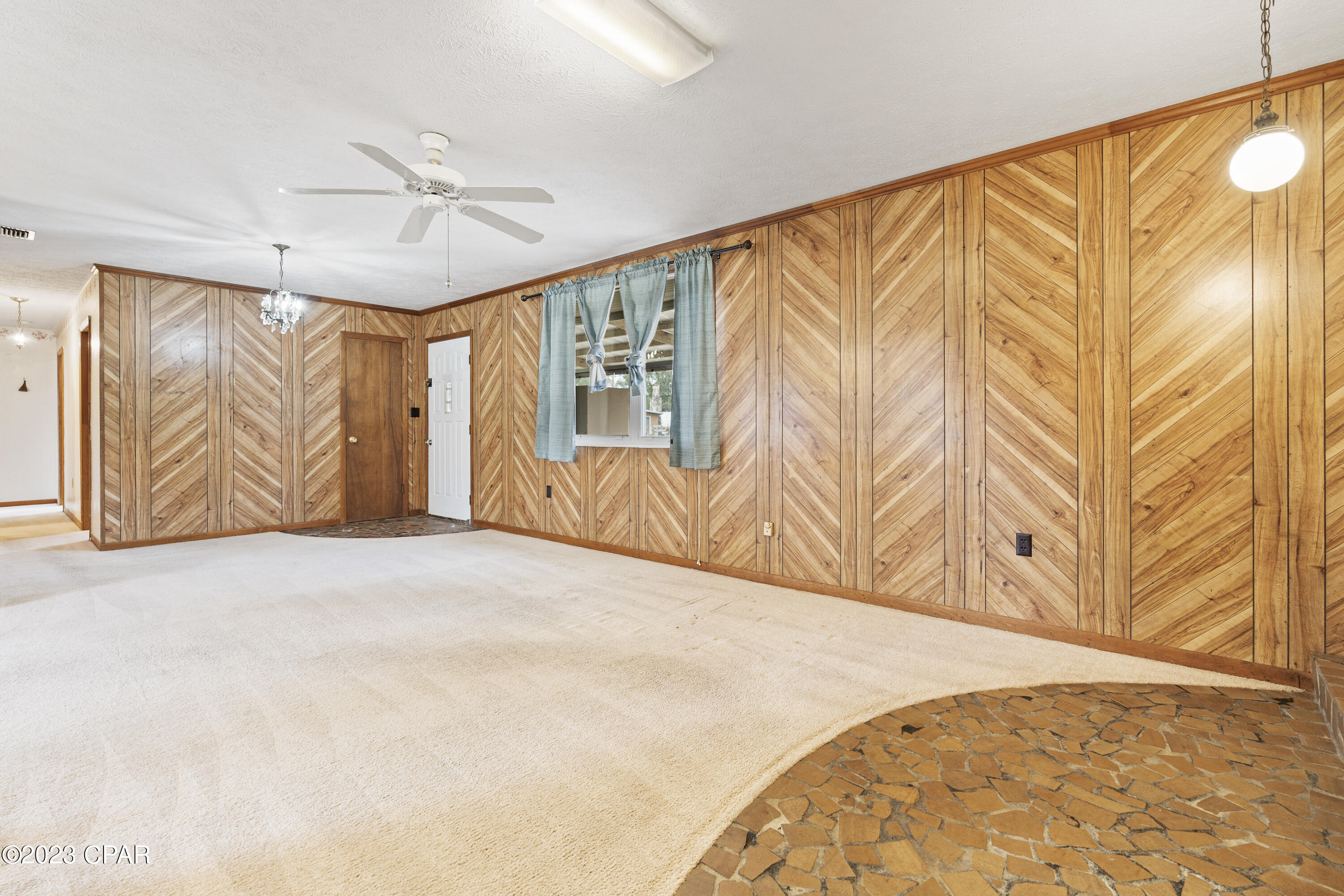 7724 Kelly Hill Road