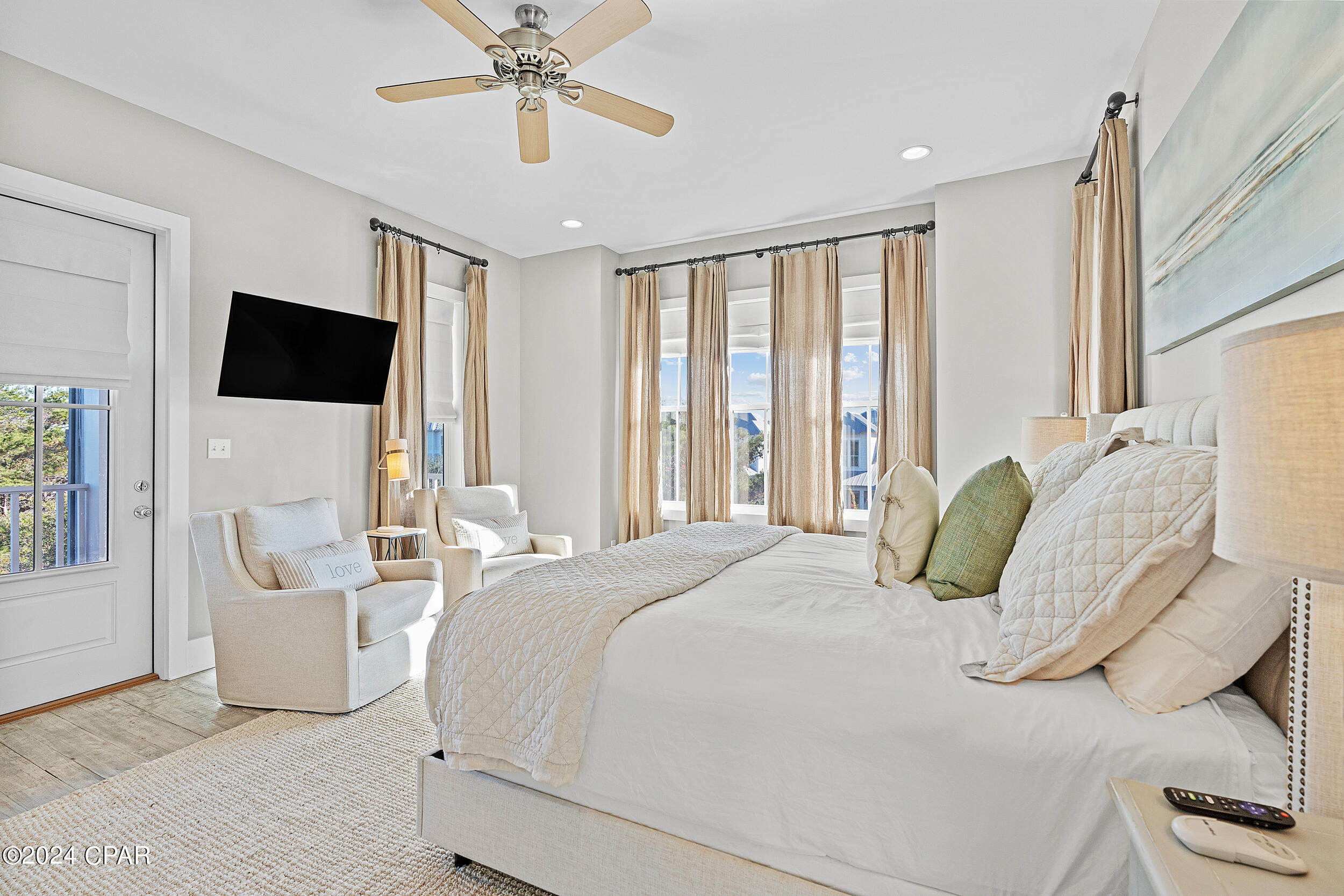 17 Pompano Court