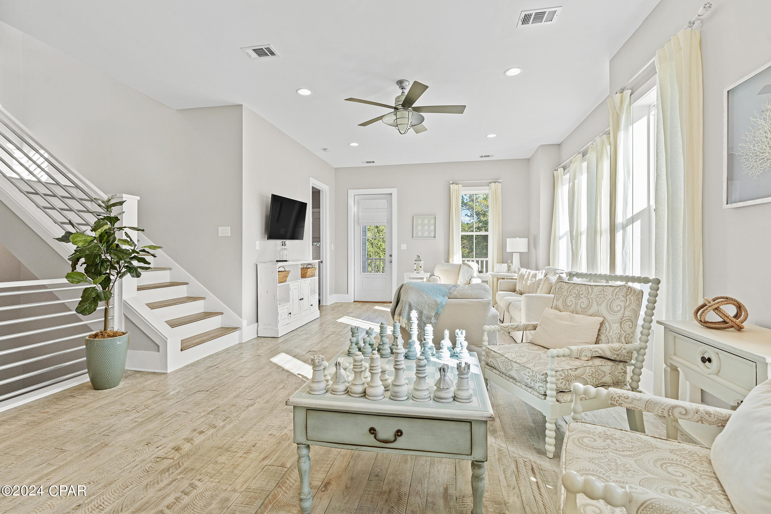 17 Pompano Court