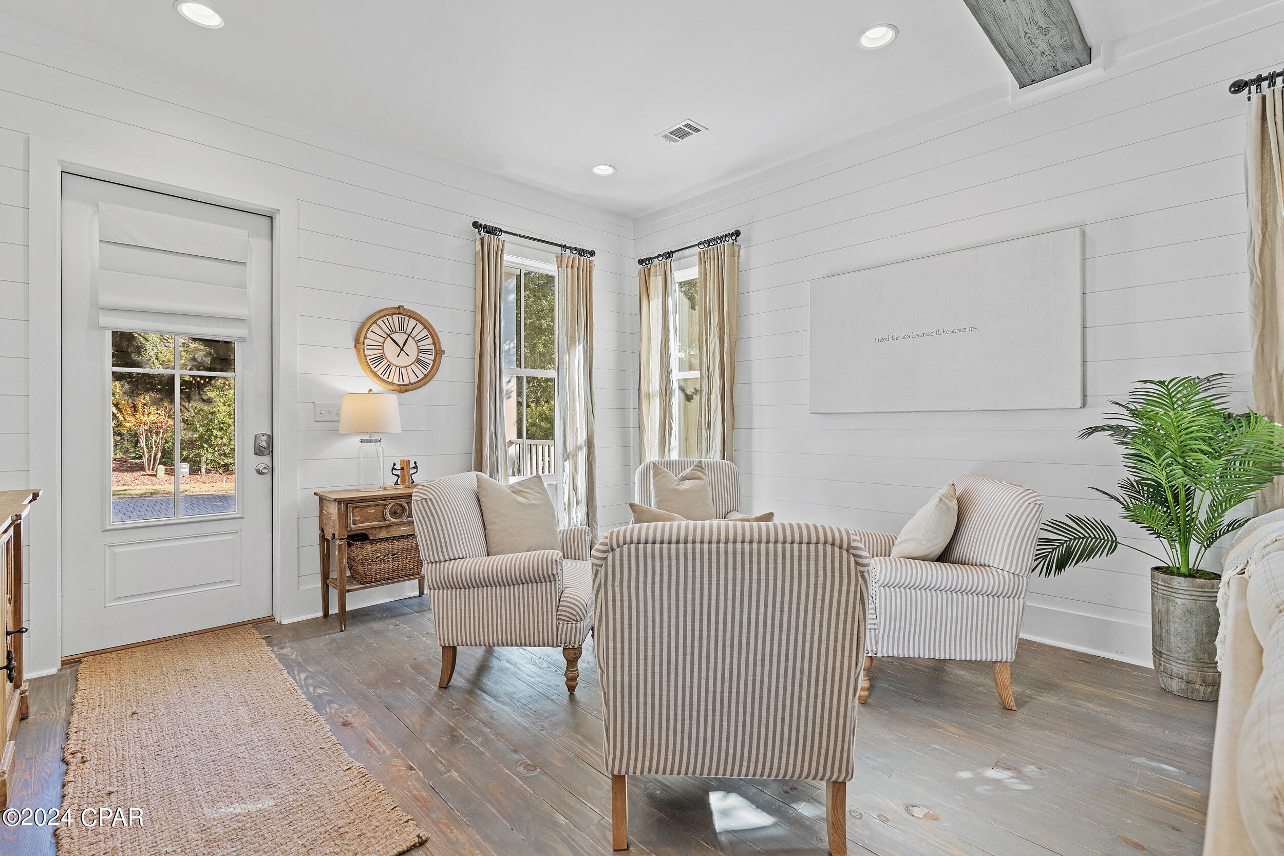 17 Pompano Court