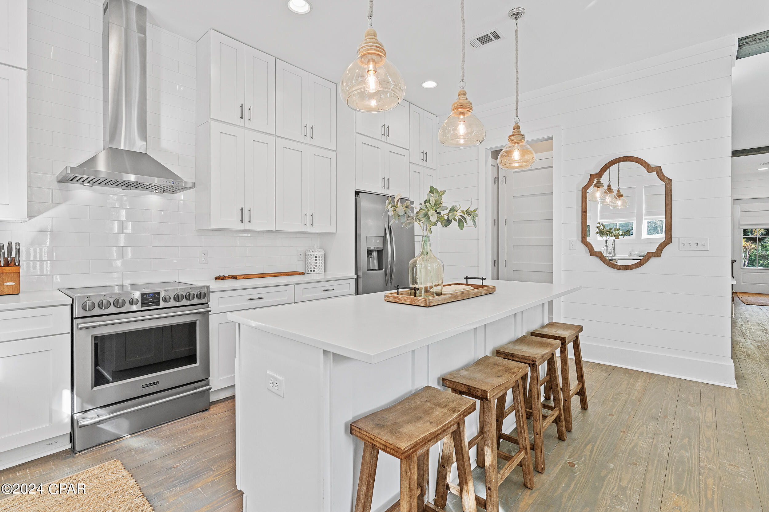 17 Pompano Court