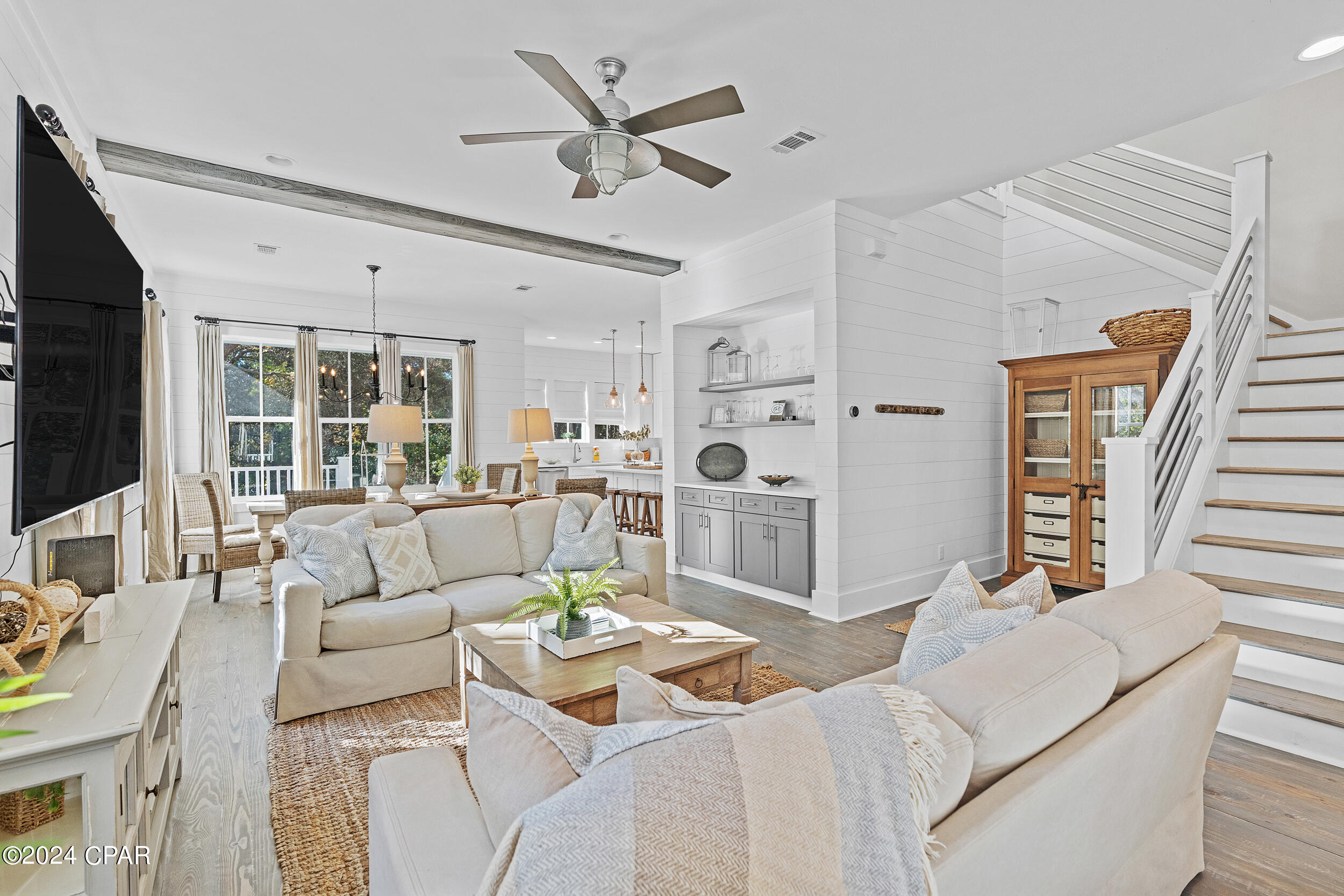 17 Pompano Court