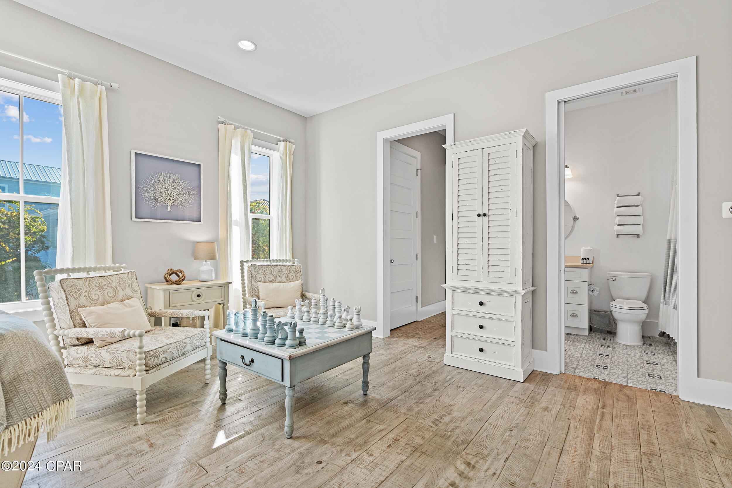 17 Pompano Court