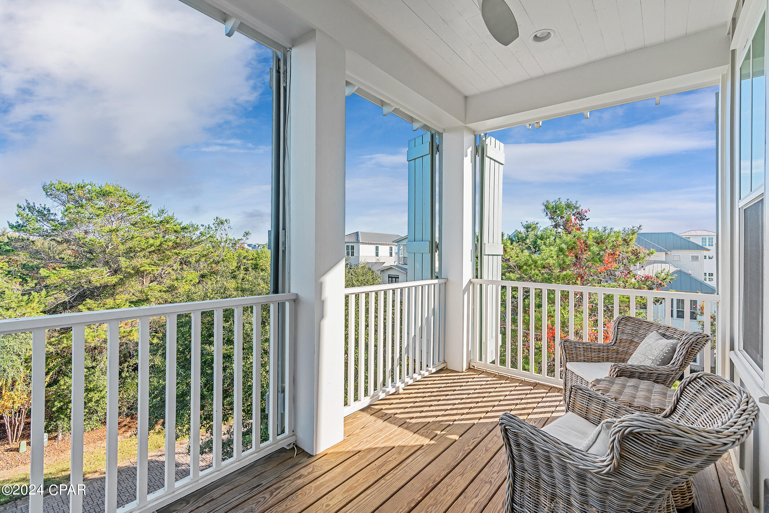 17 Pompano Court