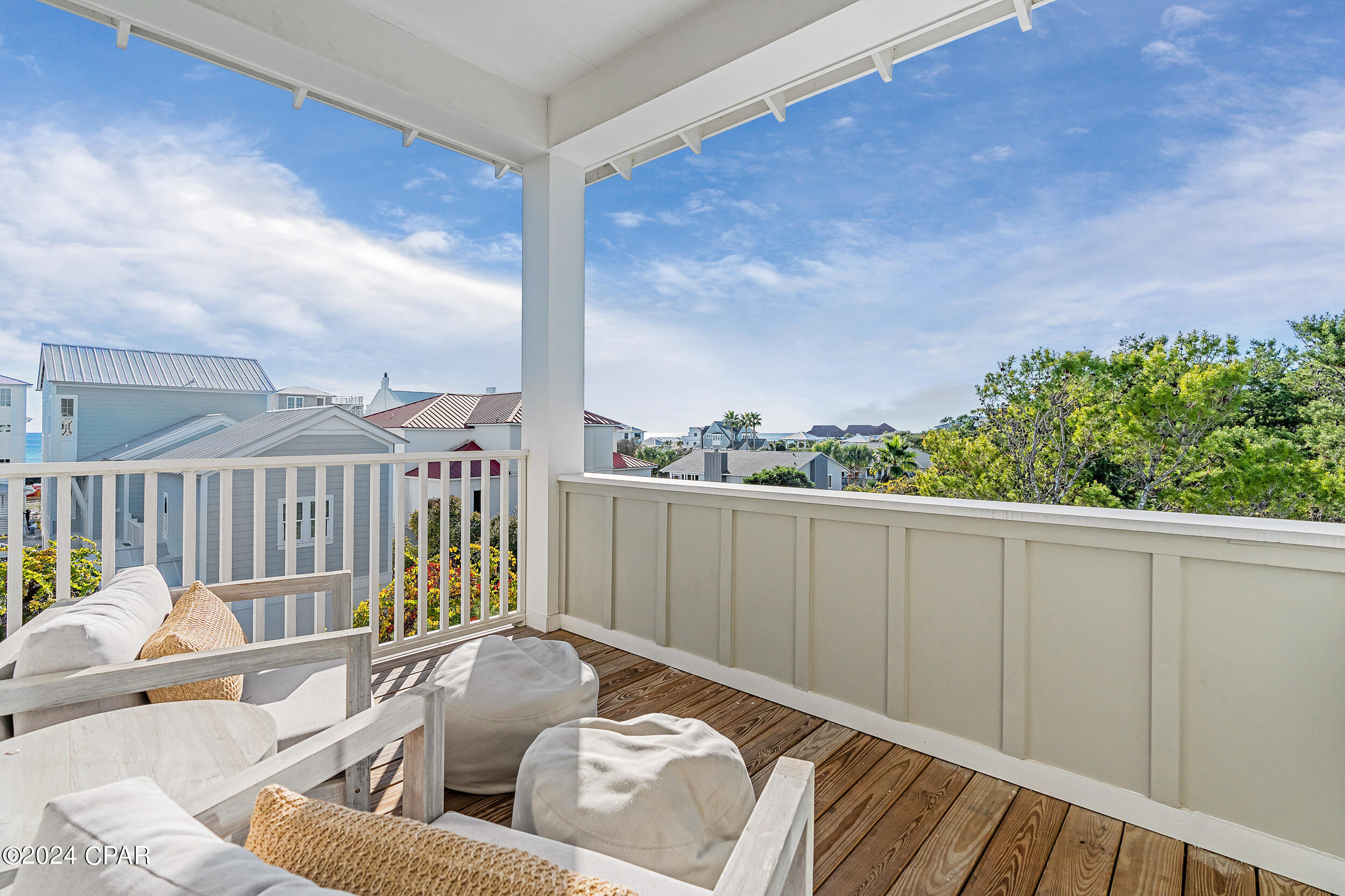 17 Pompano Court