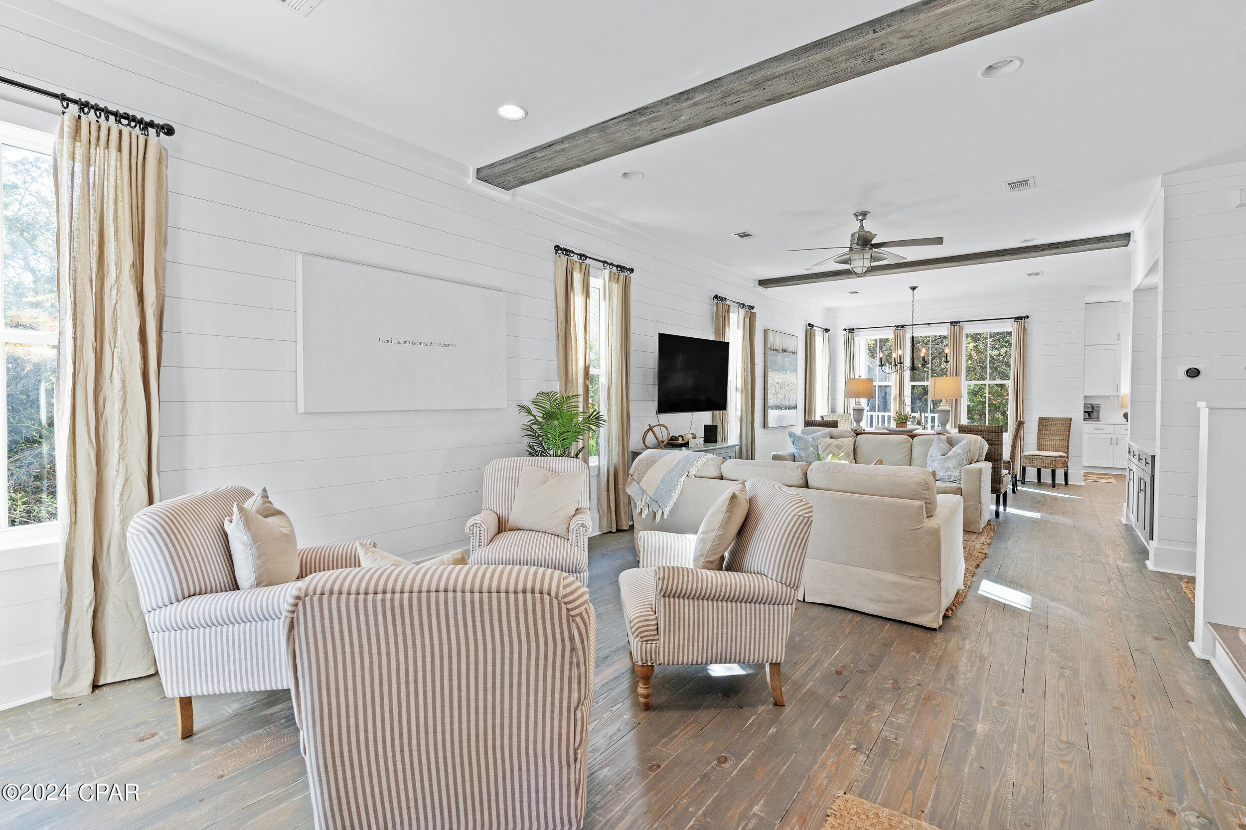 17 Pompano Court