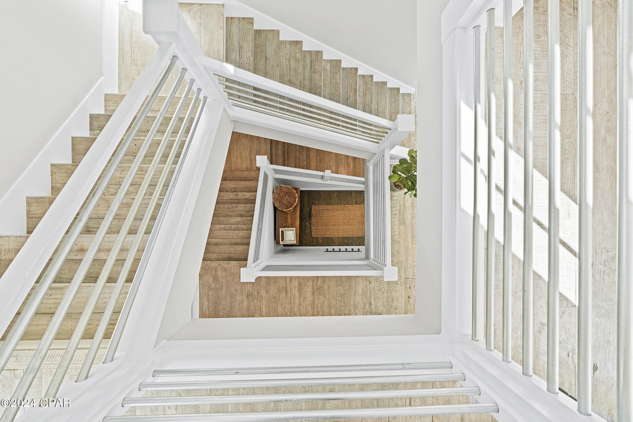 17 Pompano Court