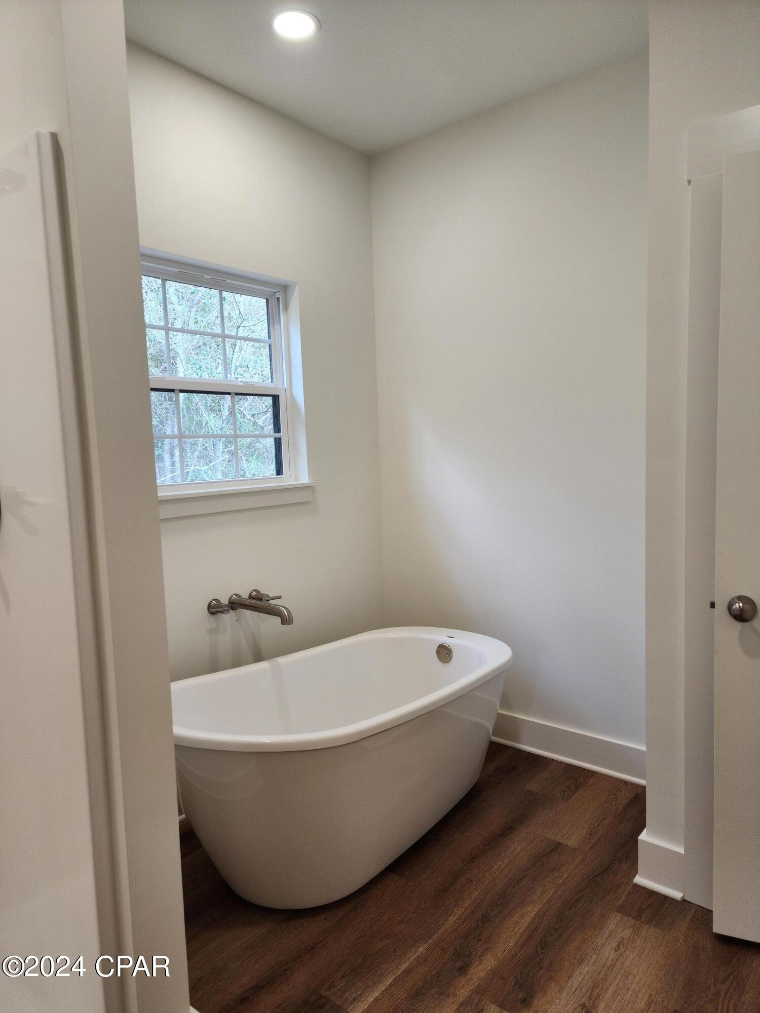 1975 Ambassador Court