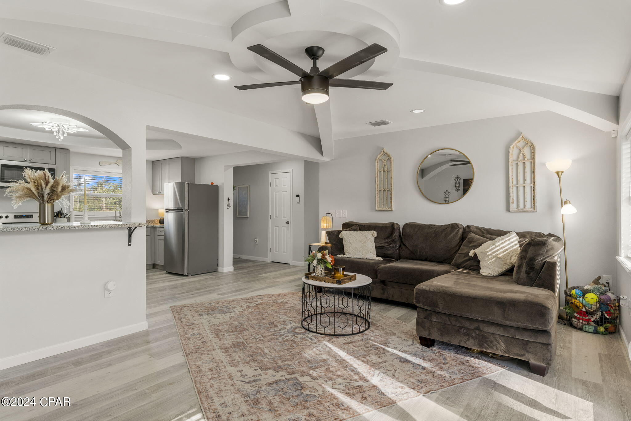 4940 S Lakewood Drive