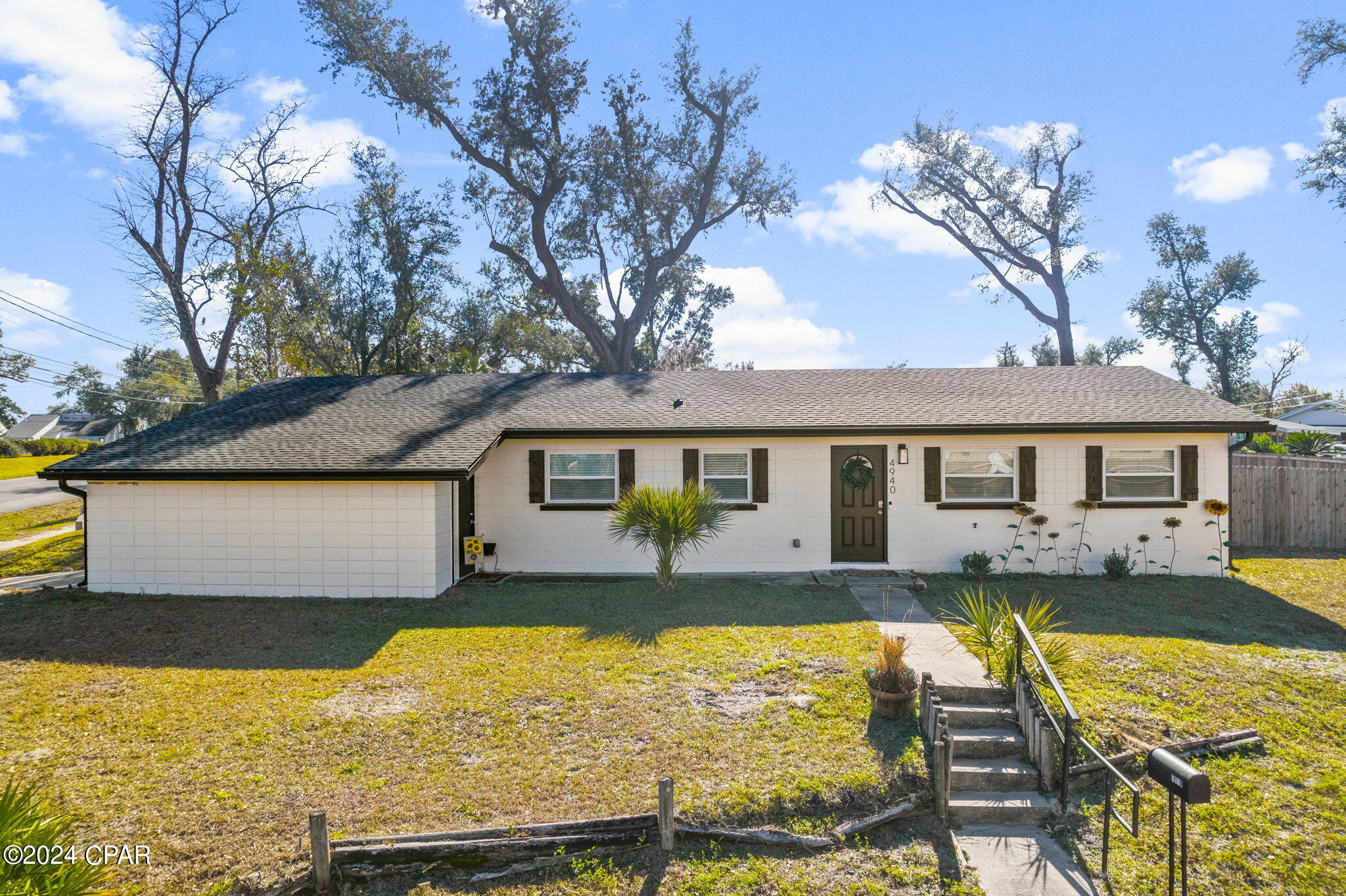 4940 S Lakewood Drive