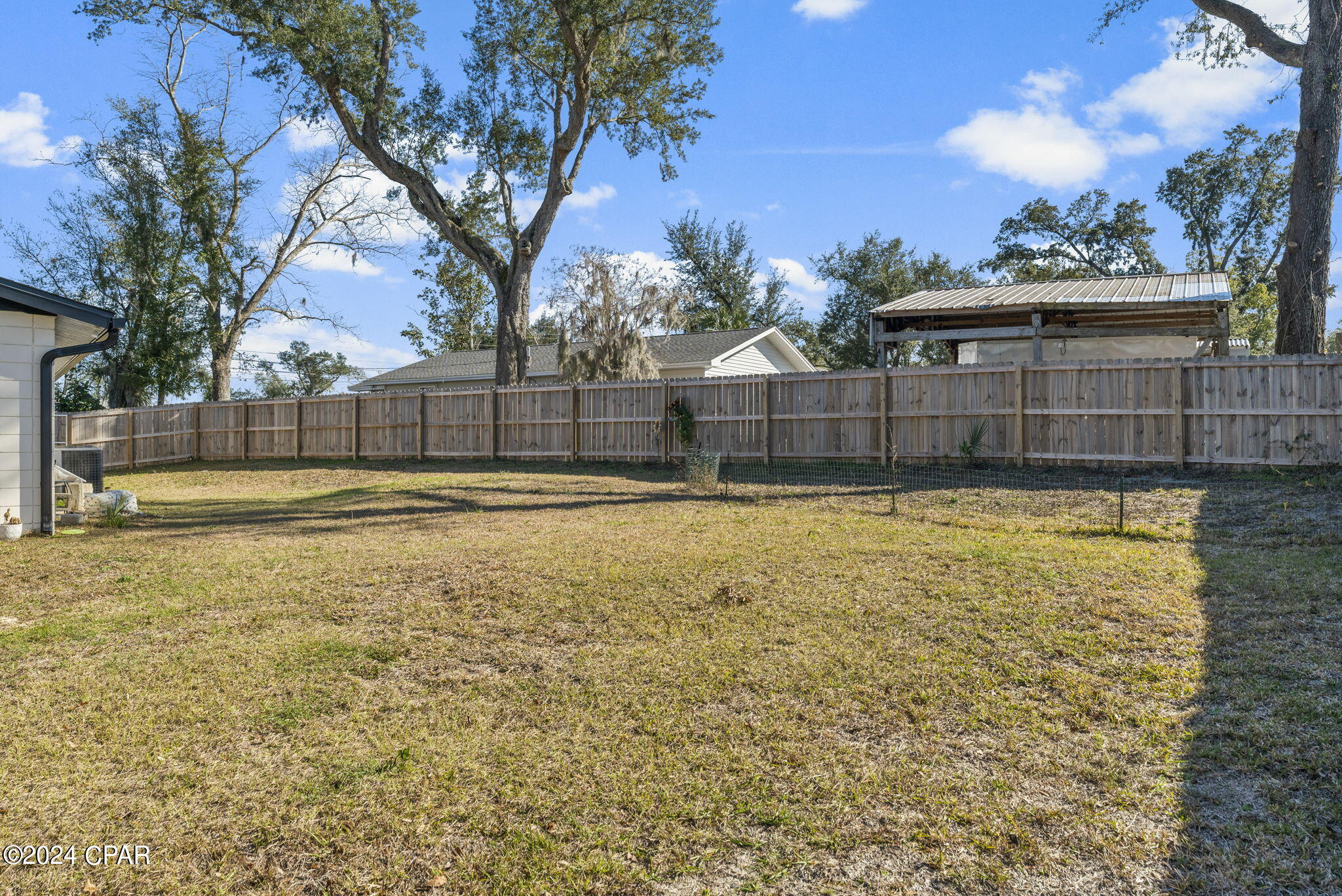 4940 S Lakewood Drive