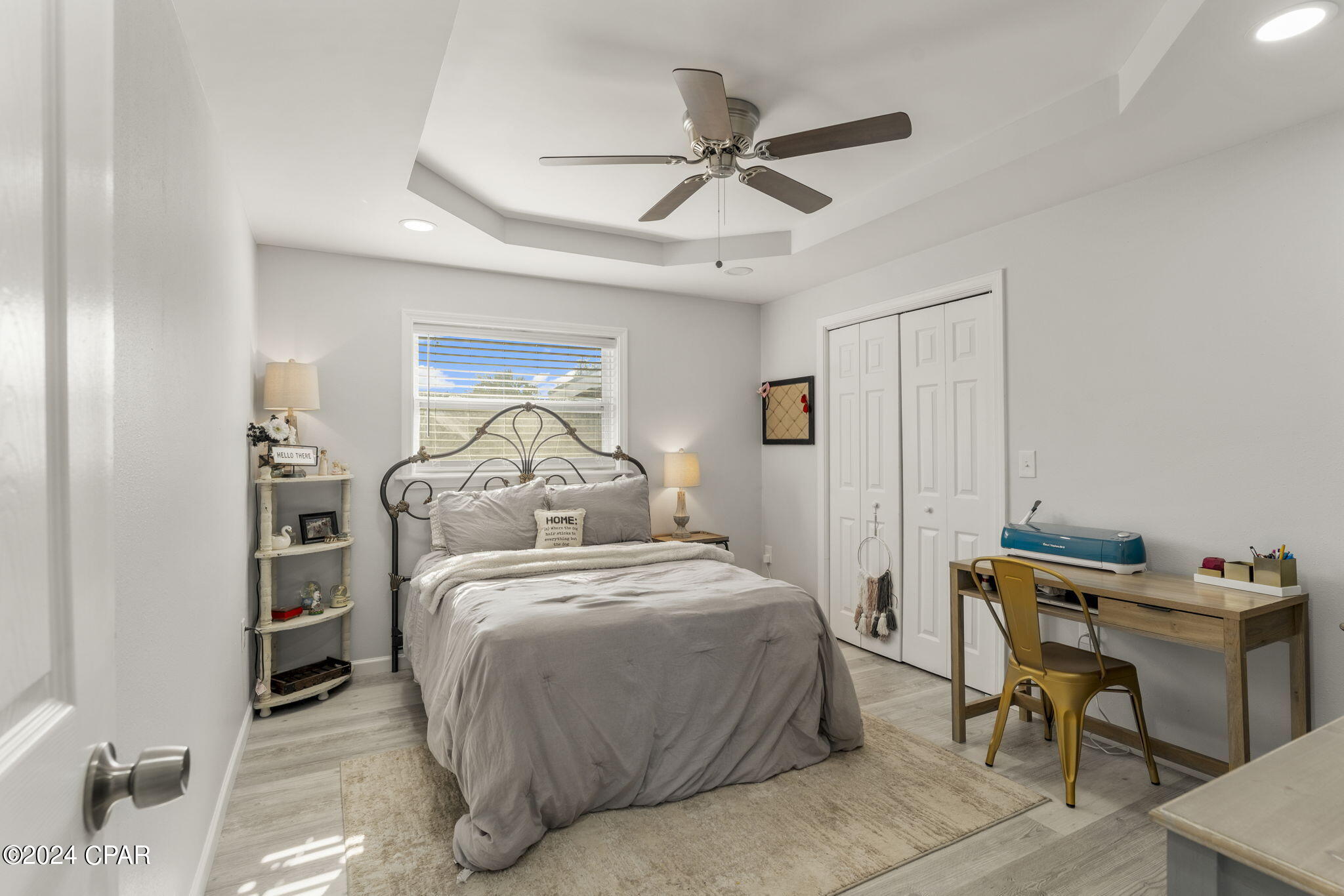 4940 S Lakewood Drive