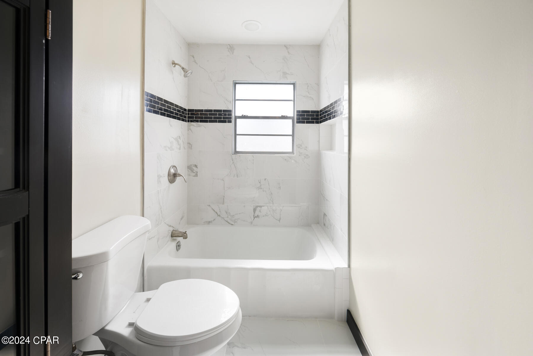 1808 Chestnut Avenue